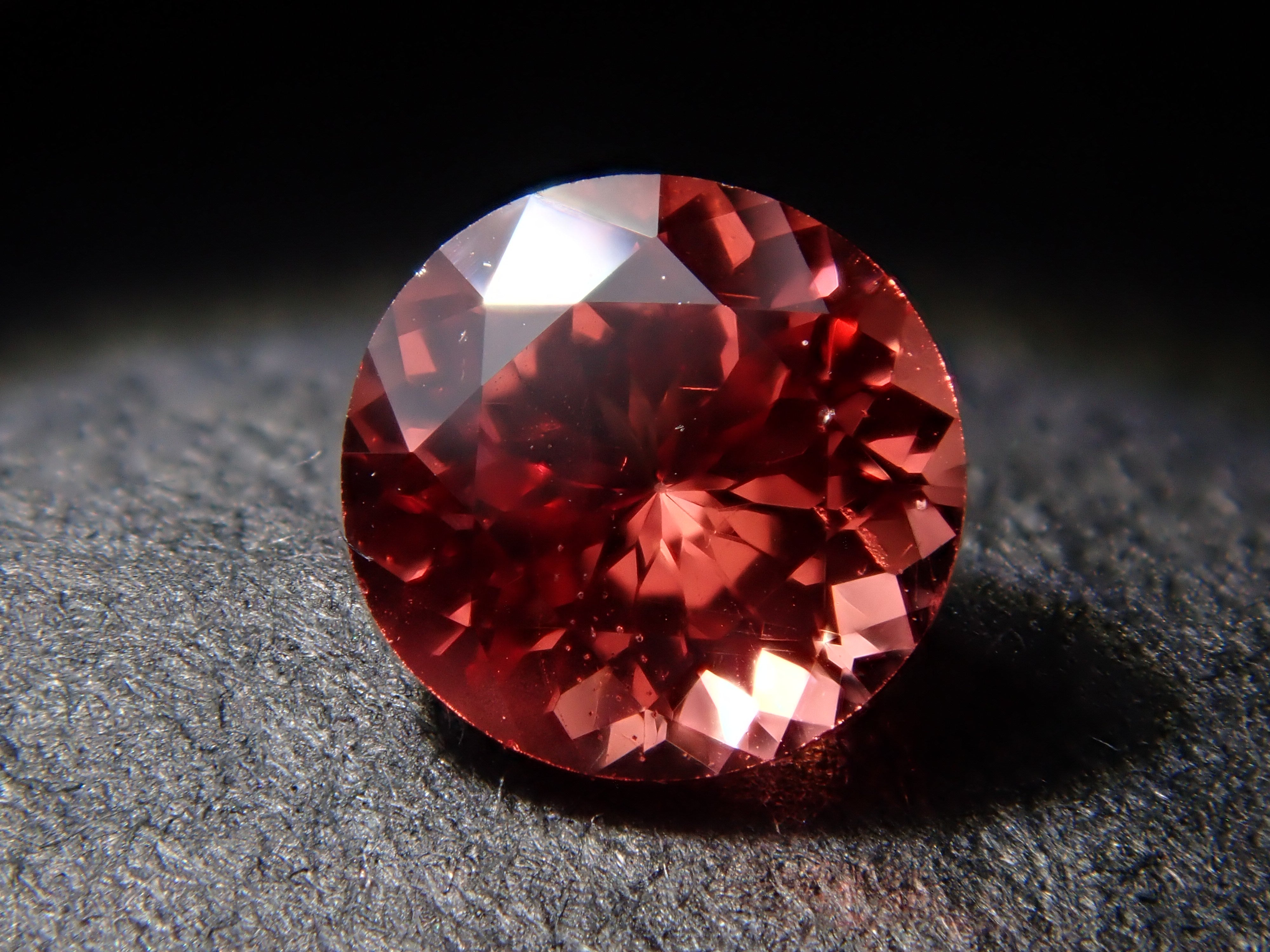 【12562749掲載】タンザニア産オレンジスピネル 0.273ctルース