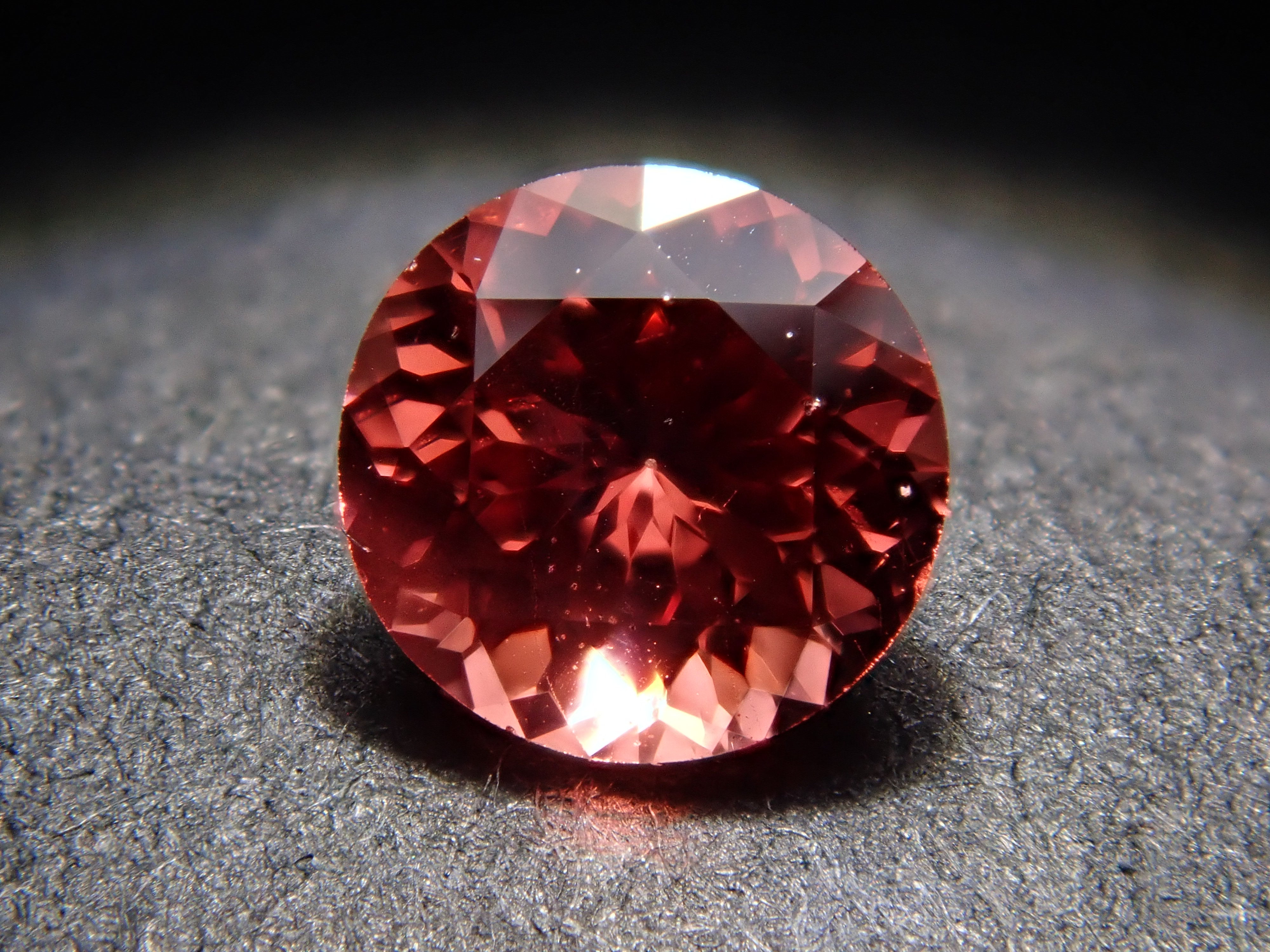 【12562749掲載】タンザニア産オレンジスピネル 0.273ctルース