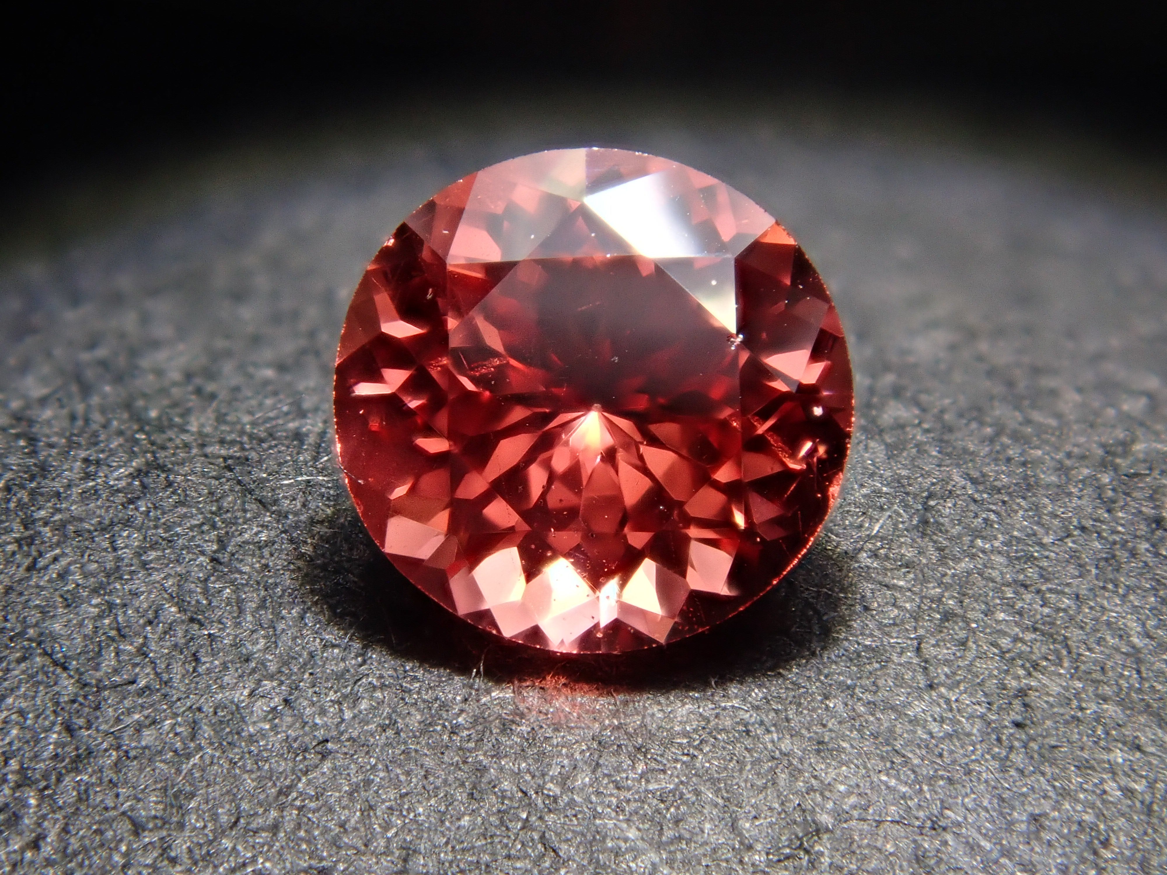 【12562749掲載】タンザニア産オレンジスピネル 0.273ctルース