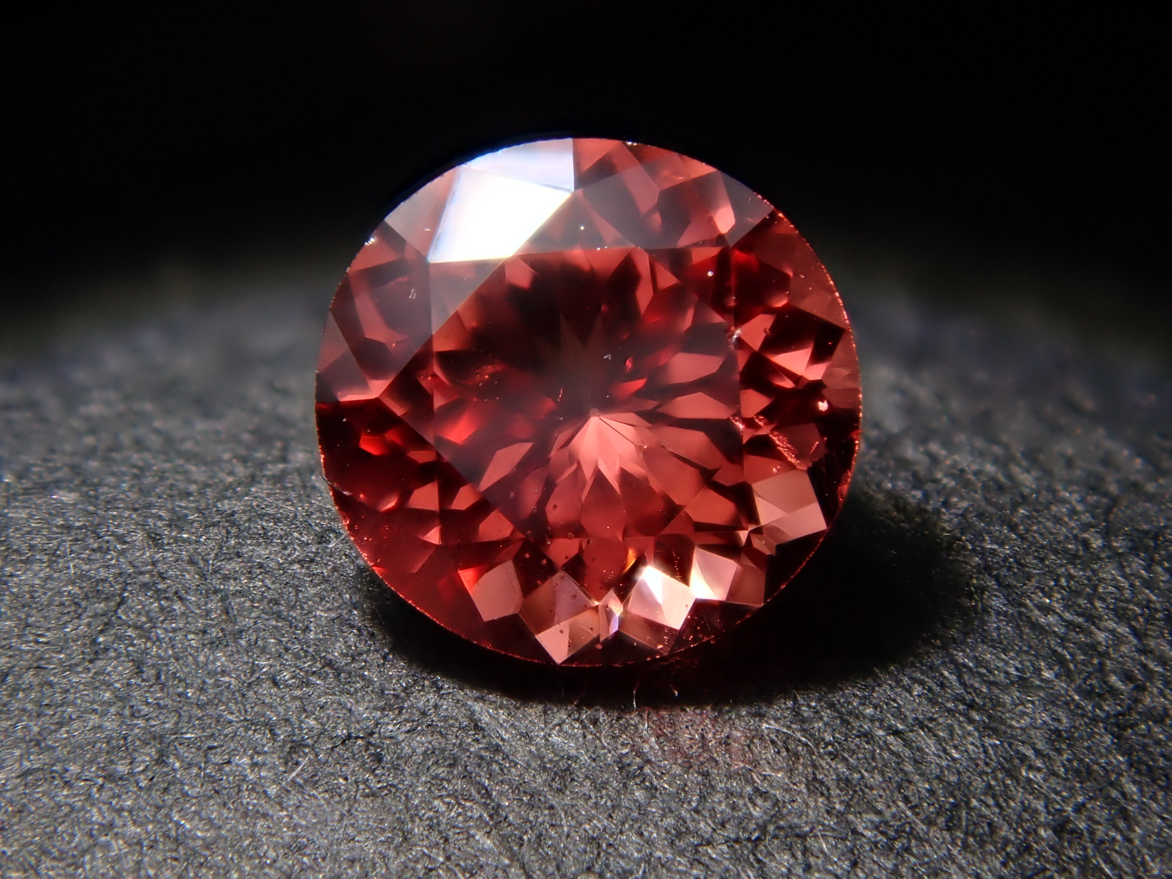 【12562749掲載】タンザニア産オレンジスピネル 0.273ctルース