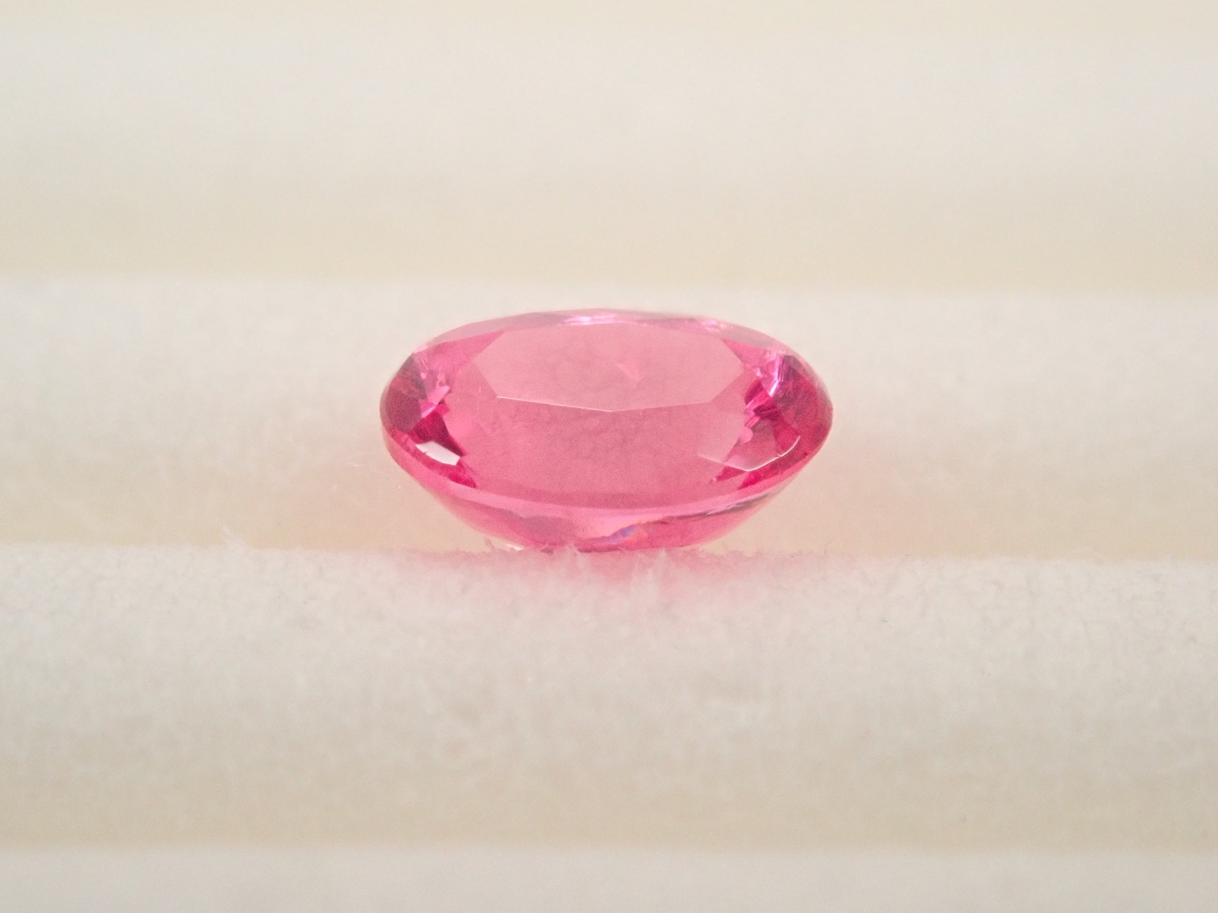 【12562751掲載】タンザニア産ホットピンクスピネル 0.204ctルース