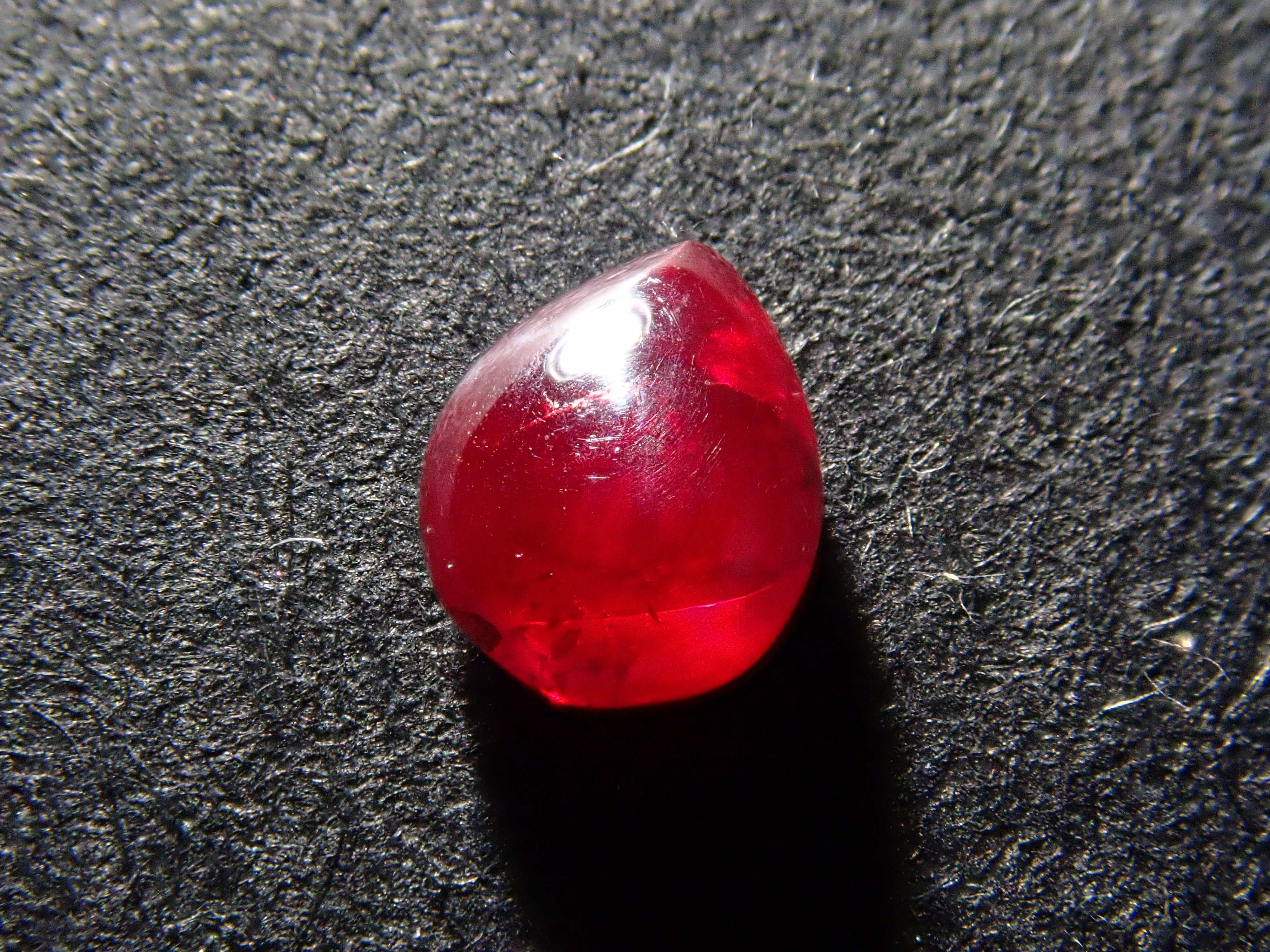 【12562801掲載】中国・湖南省シンシャ(辰砂・シナバー) 0.635ctルース