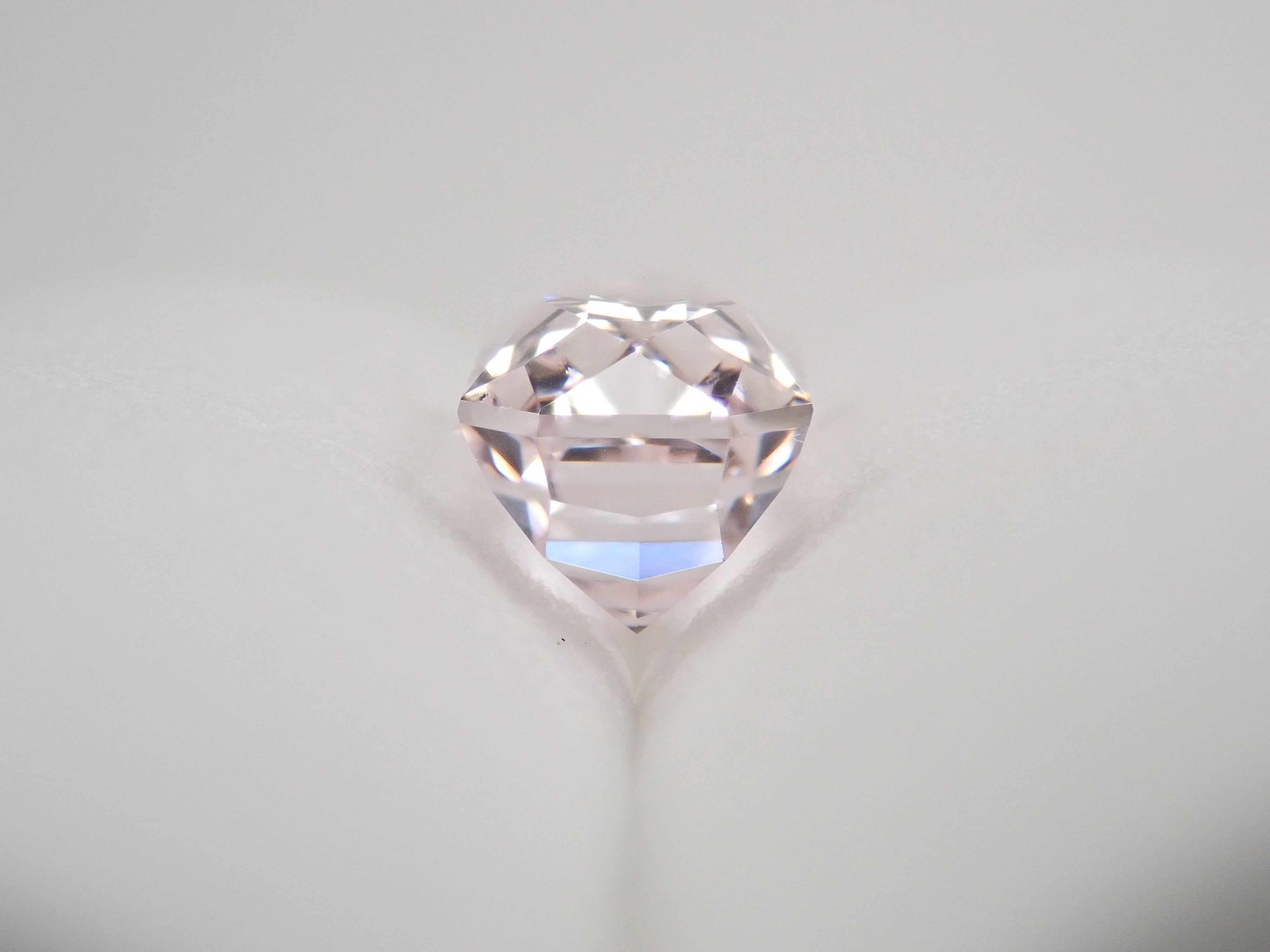 アフガニスタン産クンツァイト 2.938ctルース