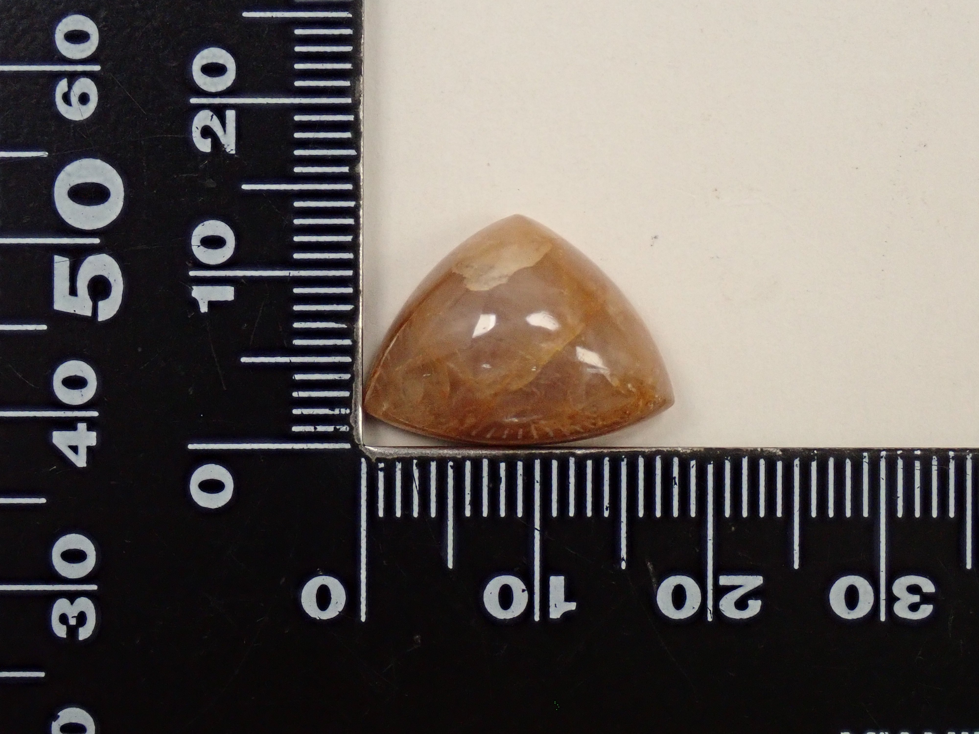 【12562824掲載】ミャンマー産マスグラバイト/ターフェアイト 15.472ctルース