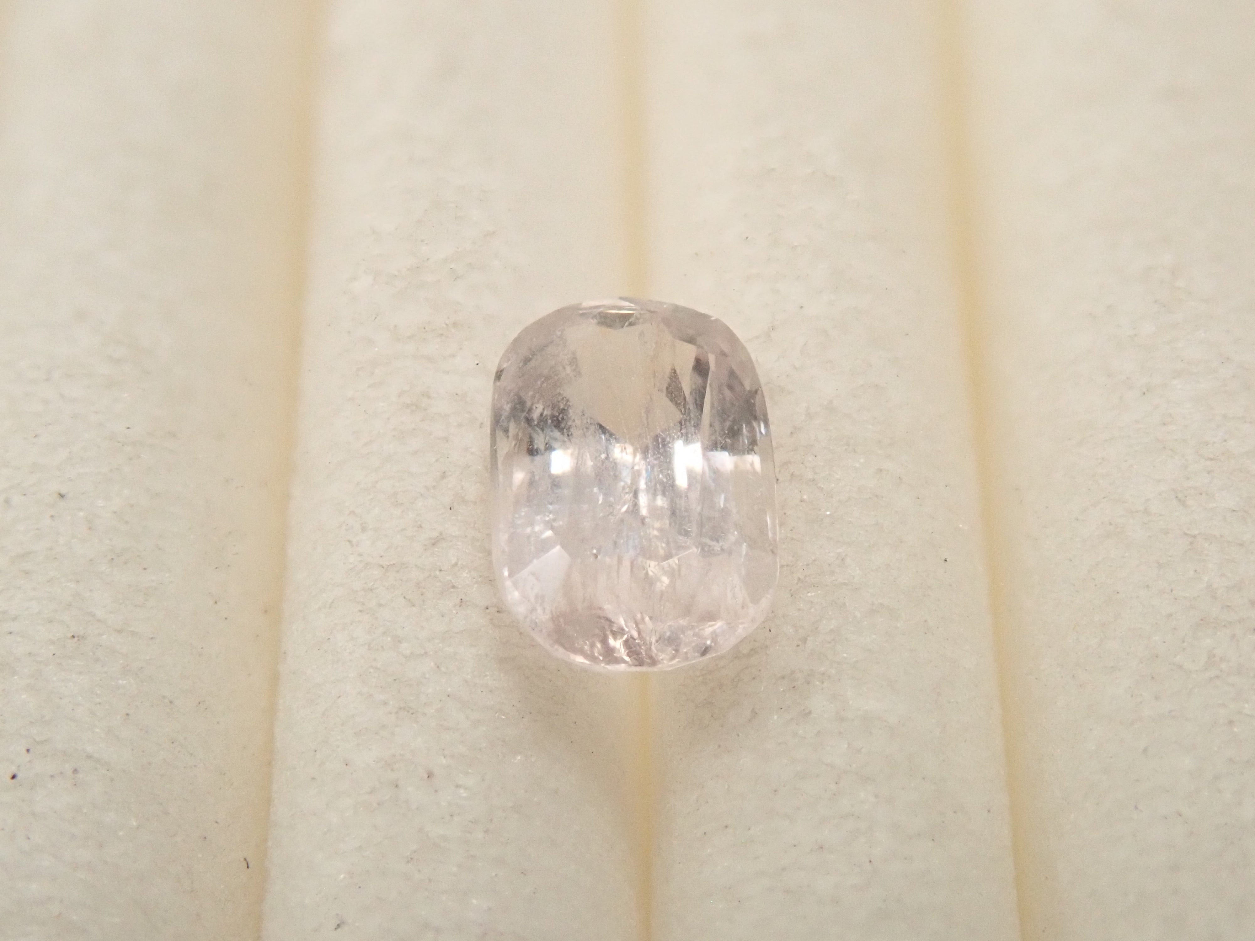 【12562826掲載】ミャンマー産マスグラバイト 0.351ctルース