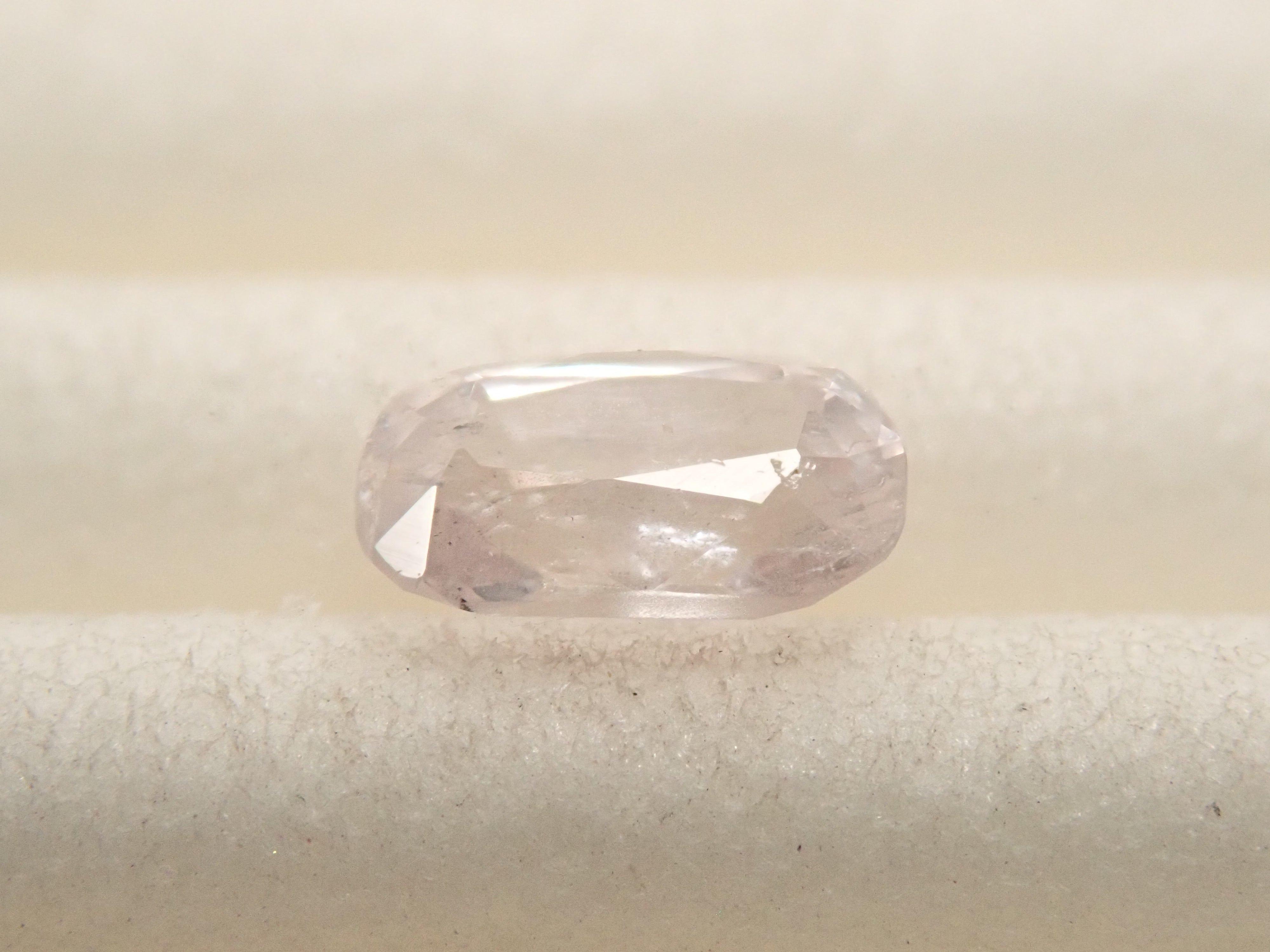 【12562826掲載】ミャンマー産マスグラバイト 0.351ctルース