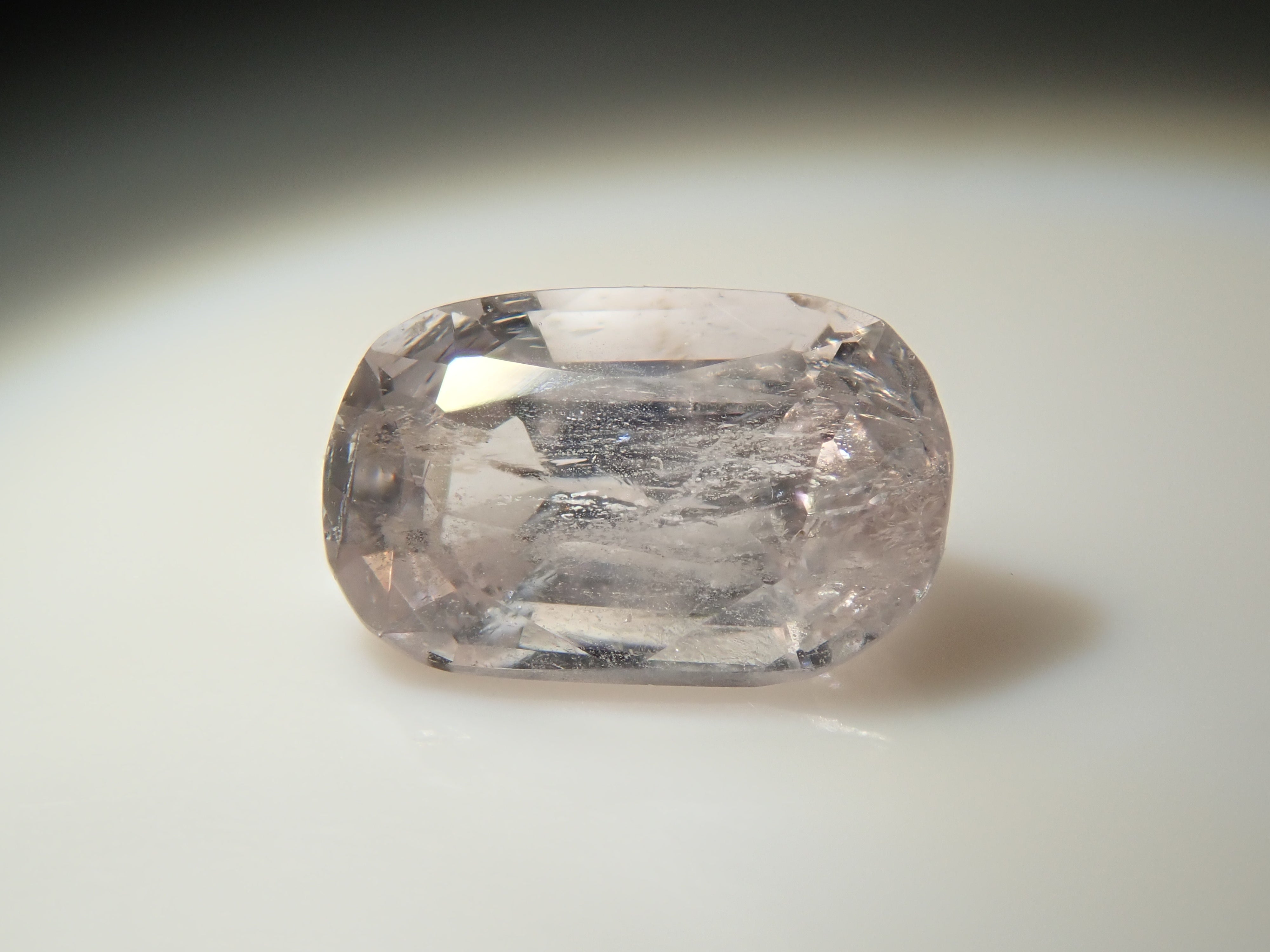 【12562826掲載】ミャンマー産マスグラバイト 0.351ctルース