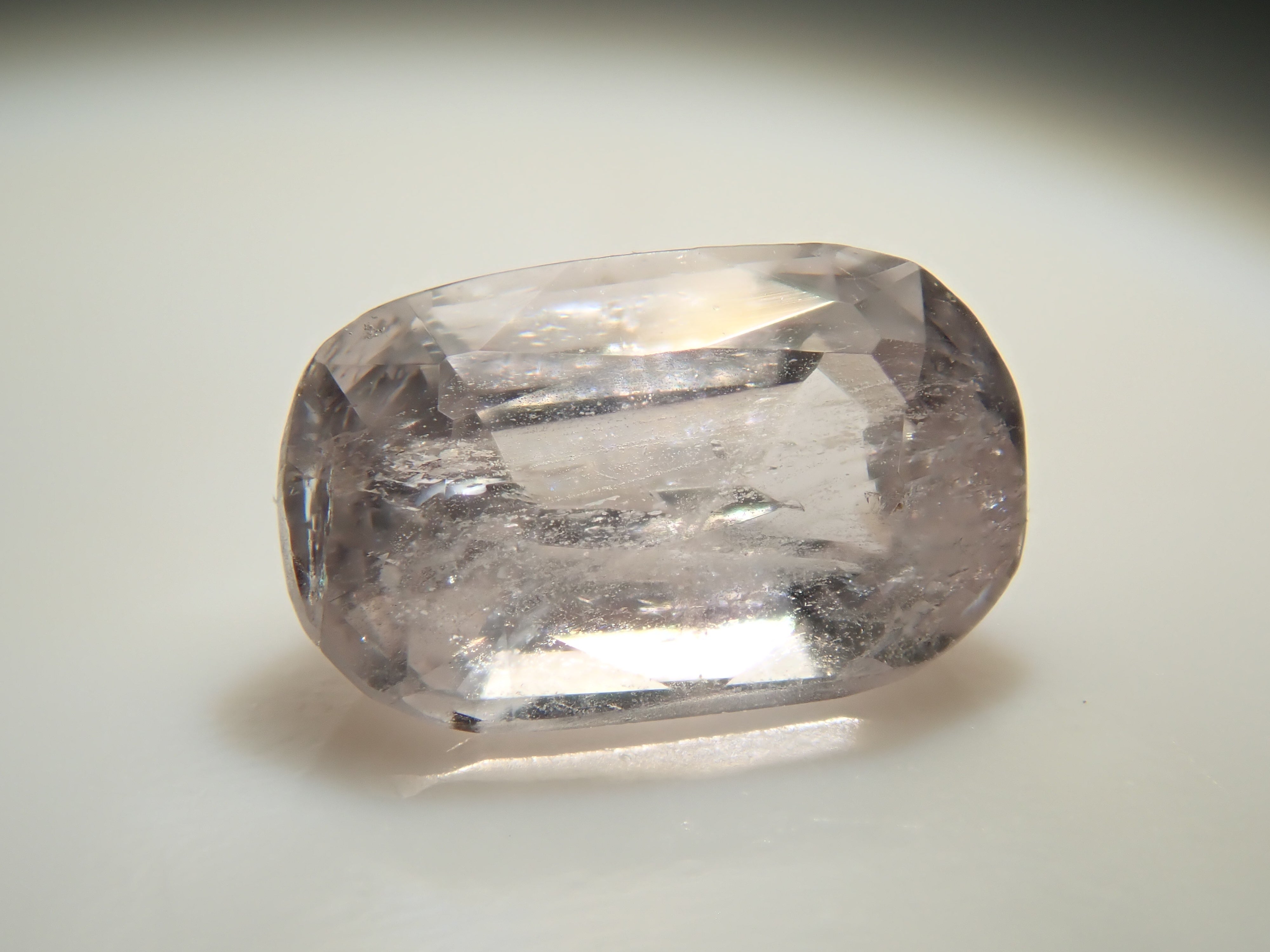 【12562826掲載】ミャンマー産マスグラバイト 0.351ctルース