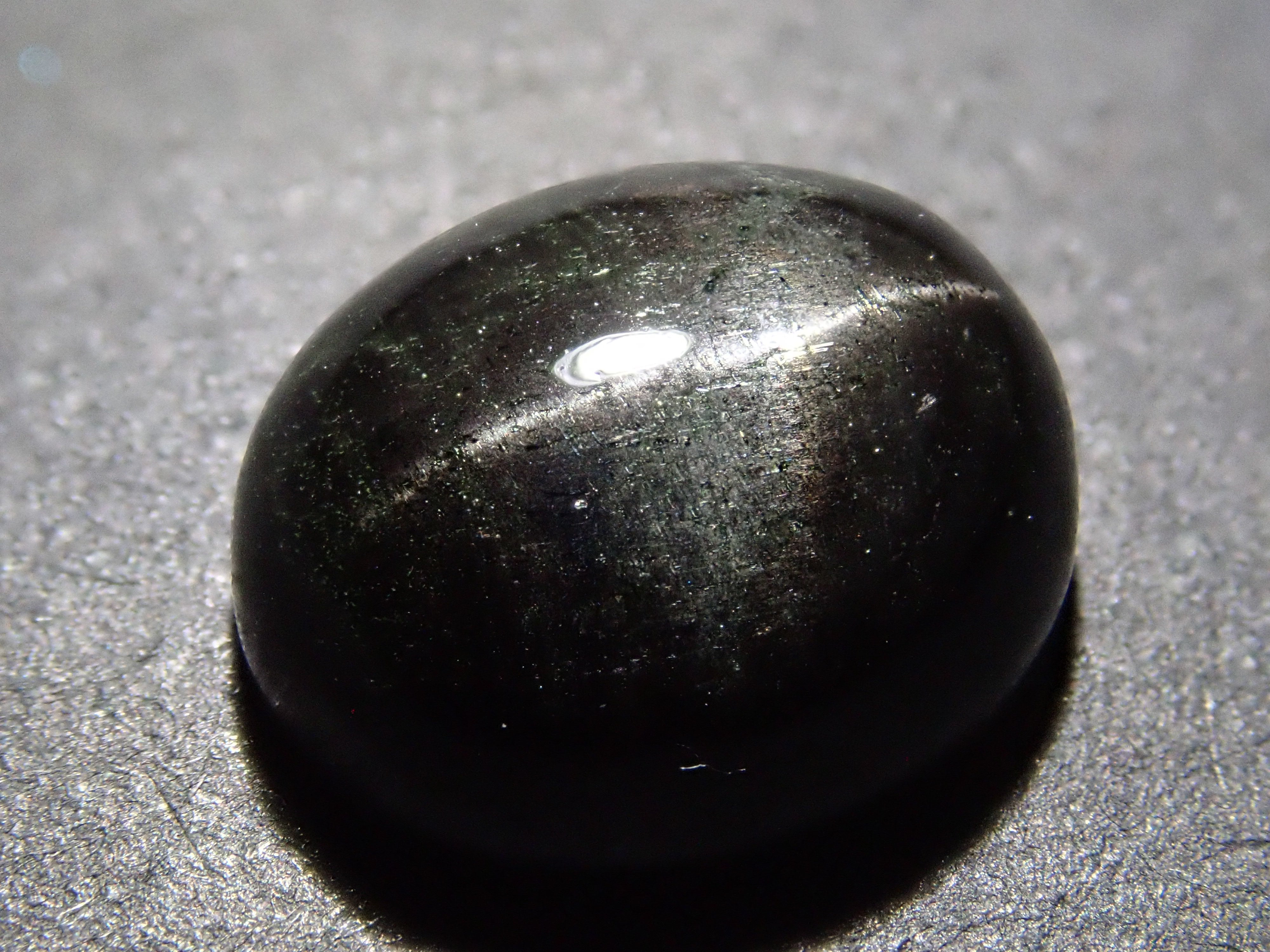 【12562690掲載】ロシア産スターダイオプサイド 7.056ctルース