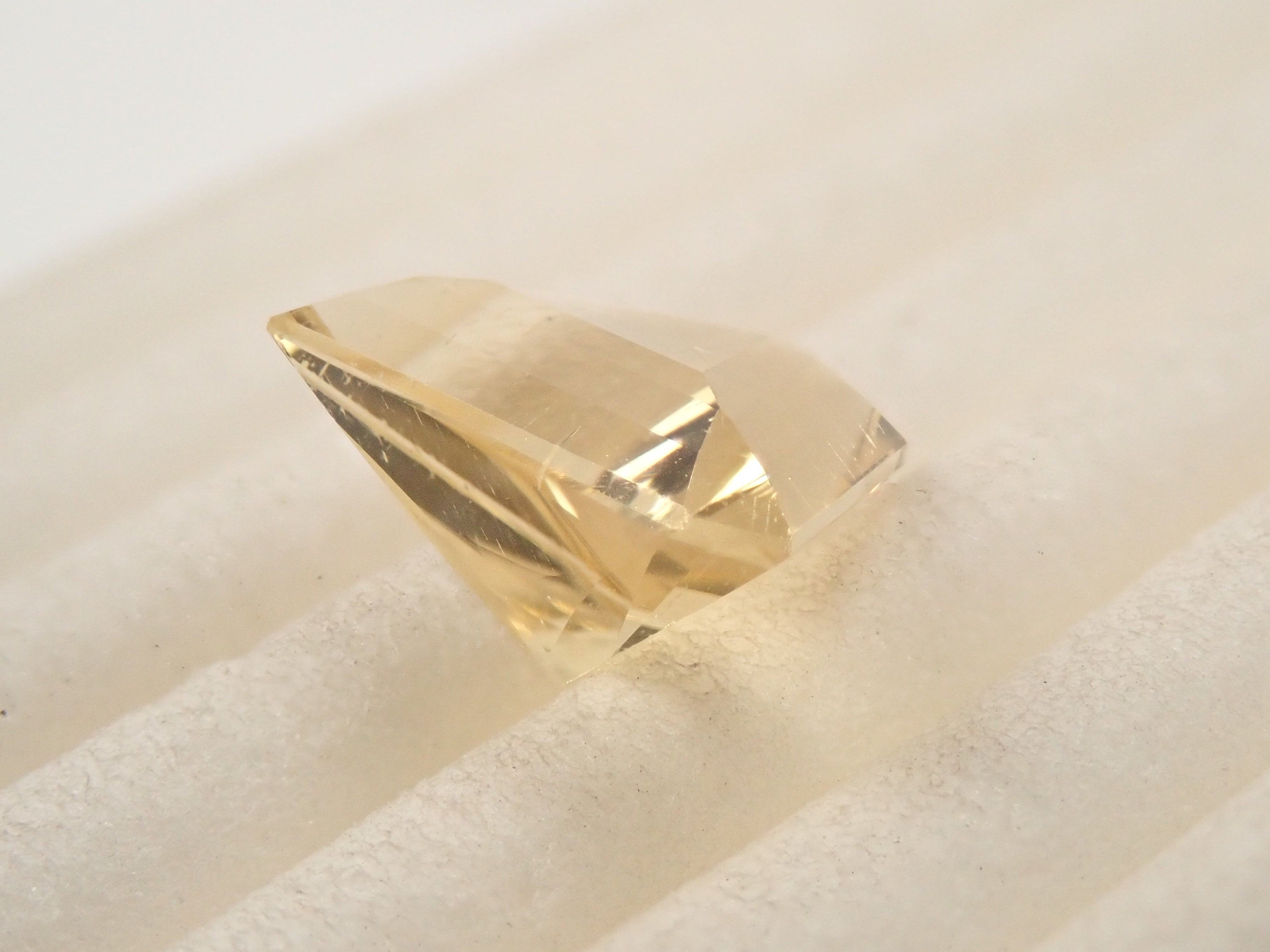 【12562830掲載】スキャポライト 1.780ctルース