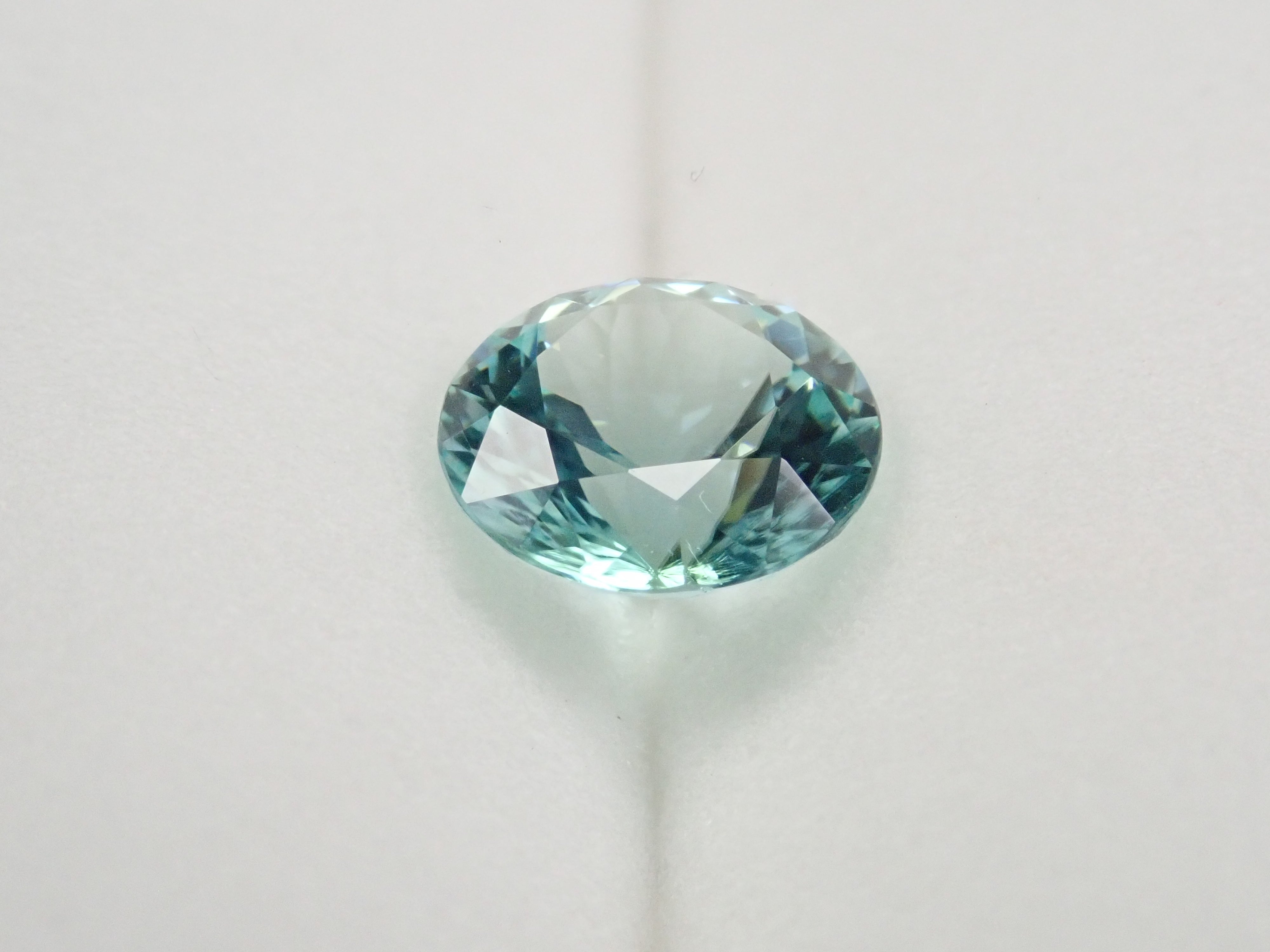 【5/6 22時販売】アフガニスタン産シーフォームトルマリン 7.2mm/1.363ctルース