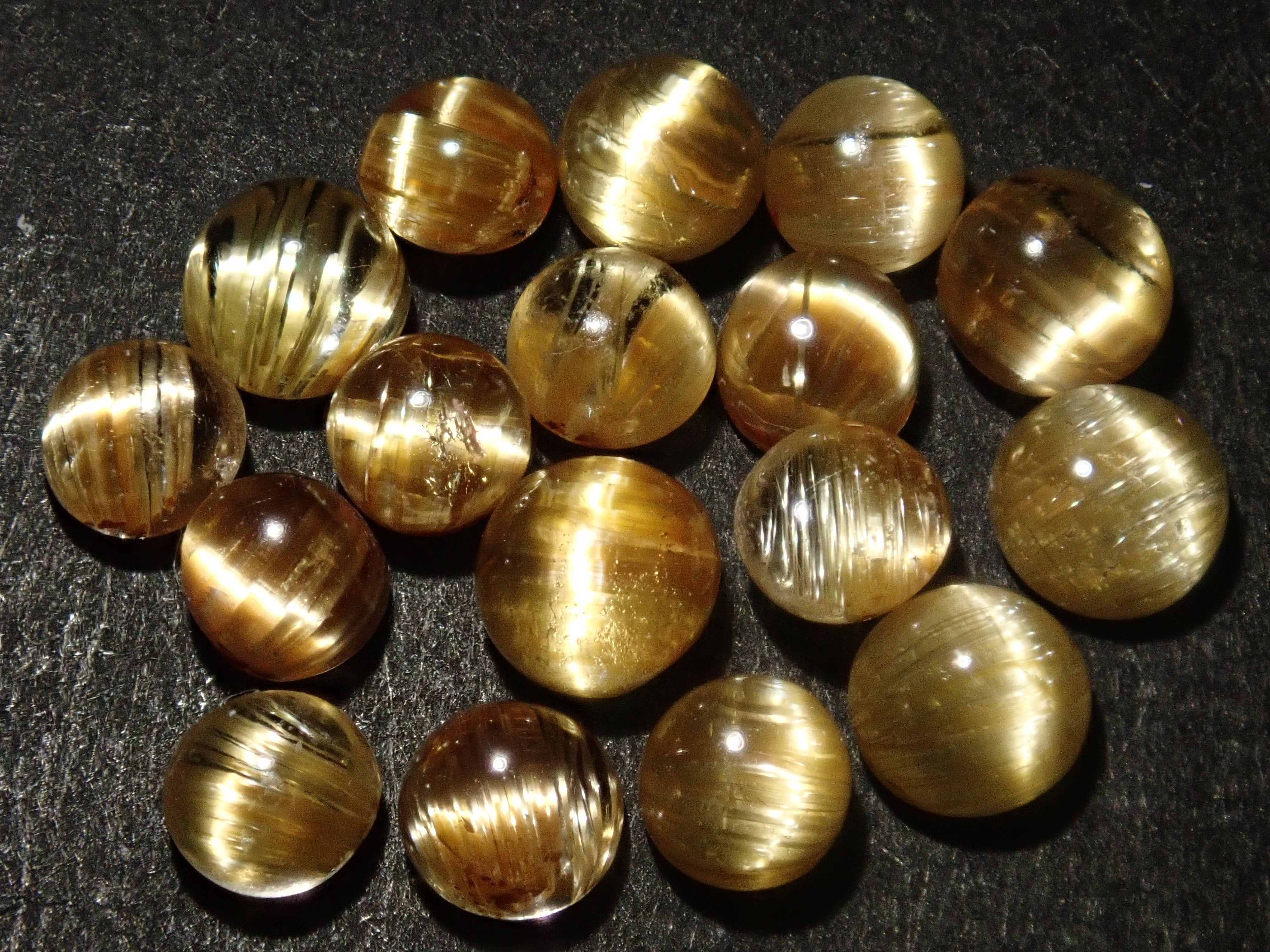 巴西金紅石 (Rutile/Rutilated Quartz) 1 石散裝 (3.0-3.5mm,適合初學者) 《可多買優惠》