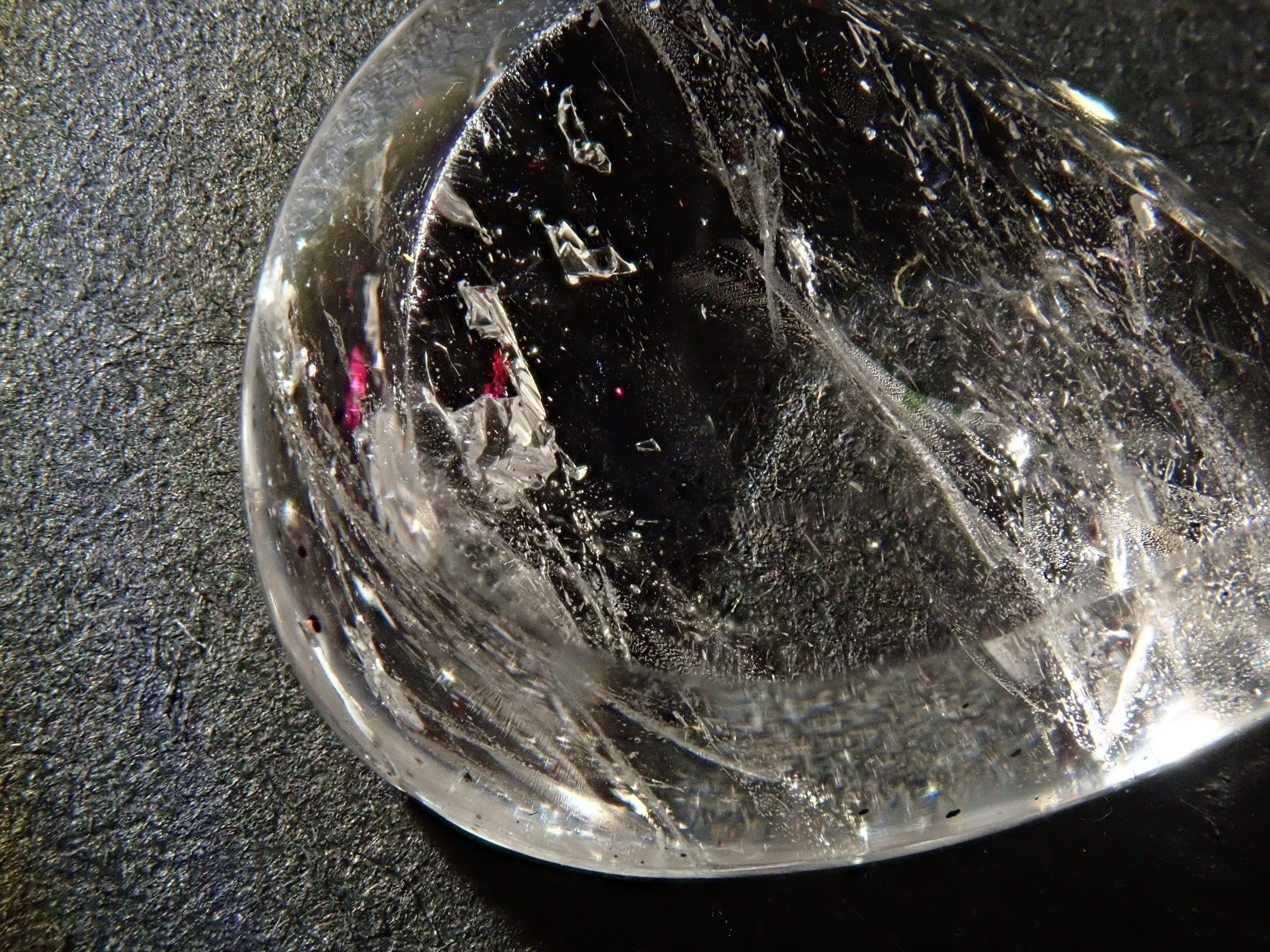 【12562837掲載】ブラジル産ティンカーベルクォーツ(ピンクファイヤークォーツ) 6.020ctルース