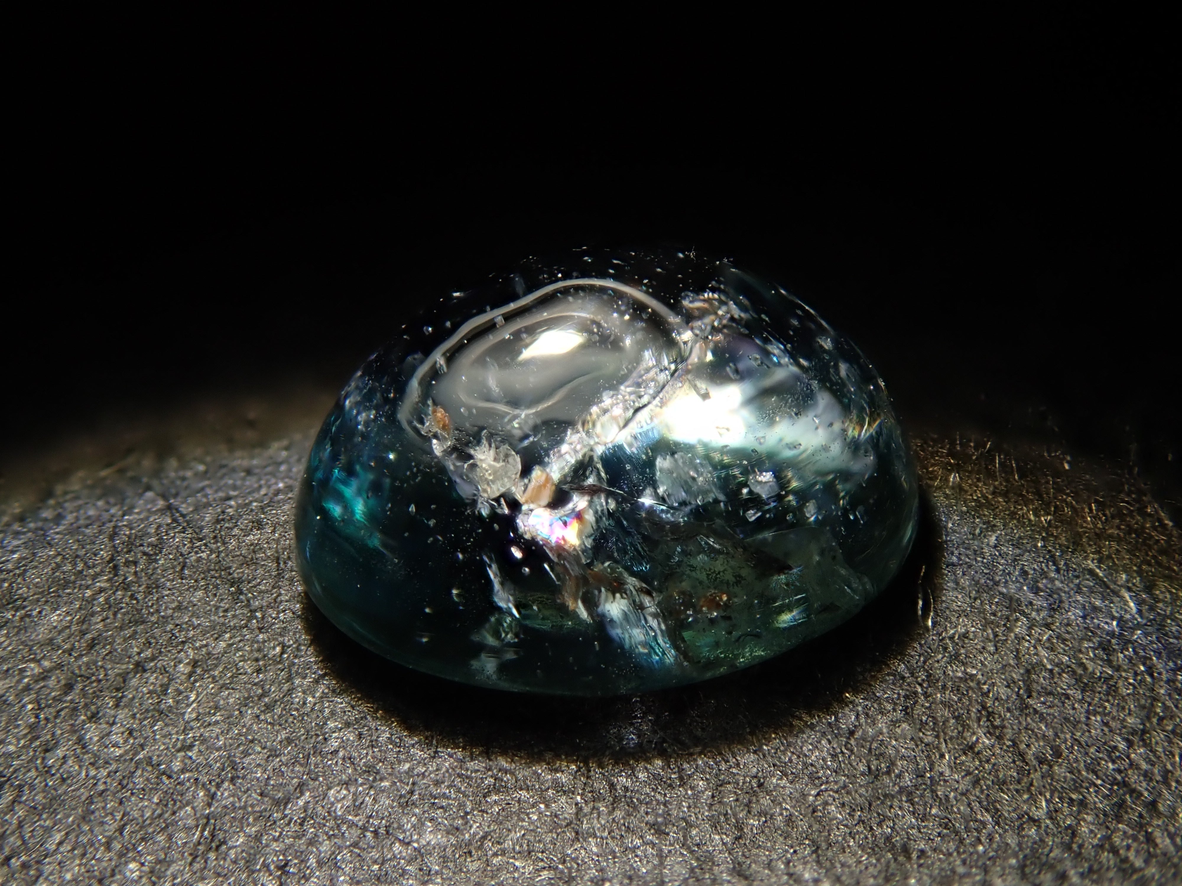 【12562843掲載】コーネルピン 0.700ctルース