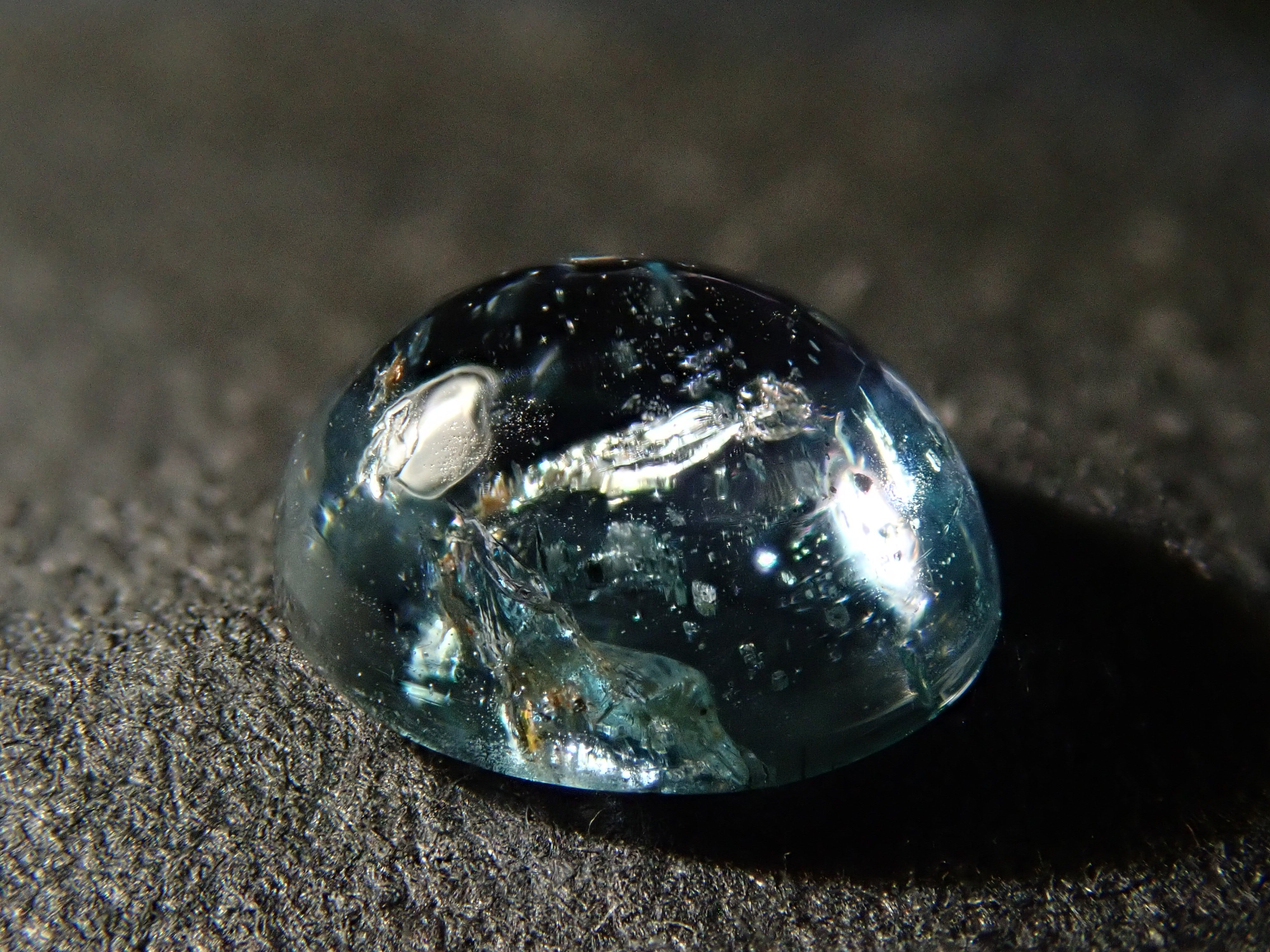 【12562843掲載】コーネルピン 0.700ctルース