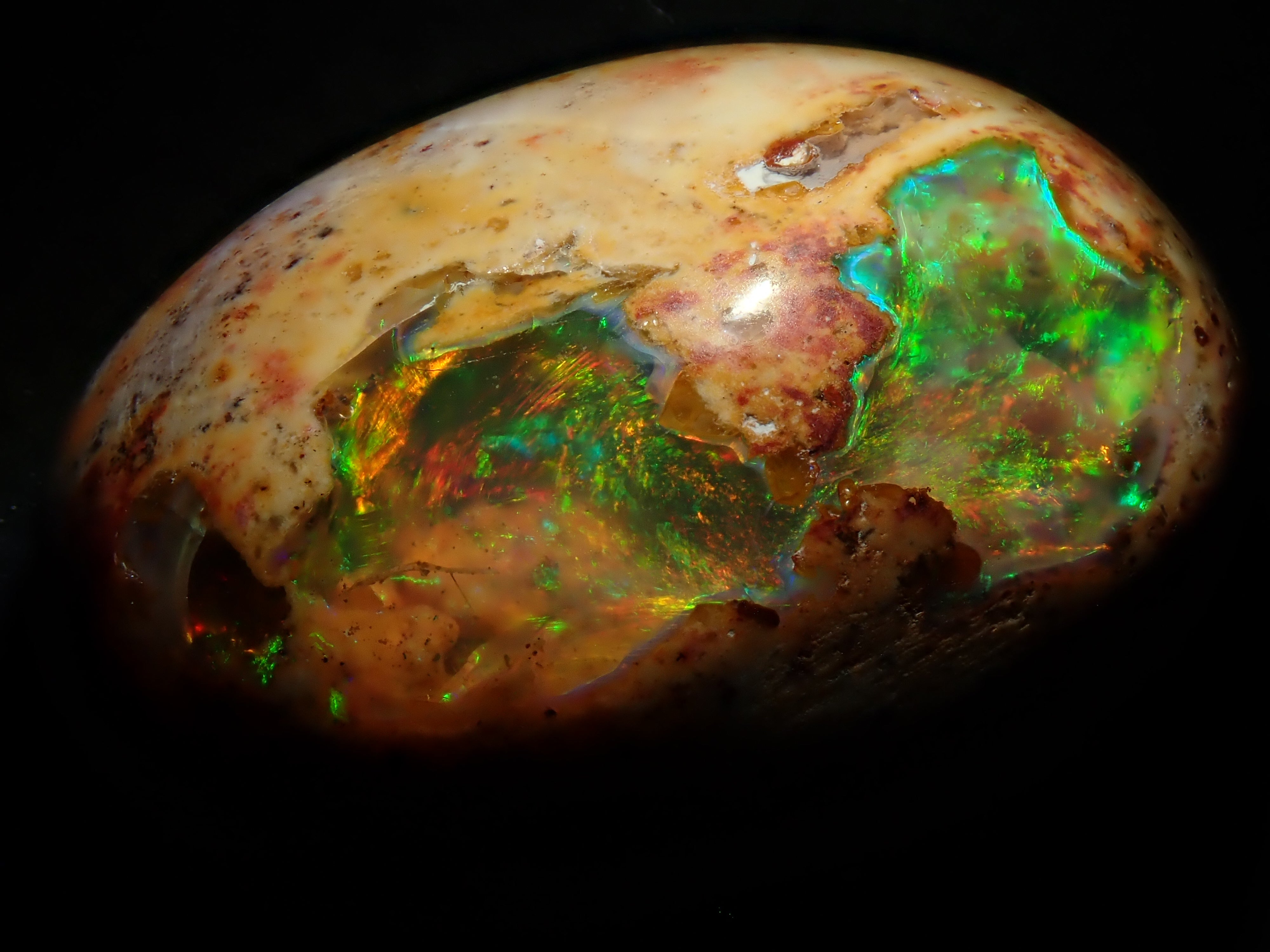 【12562847掲載】カンテラオパール 17.284ctルース