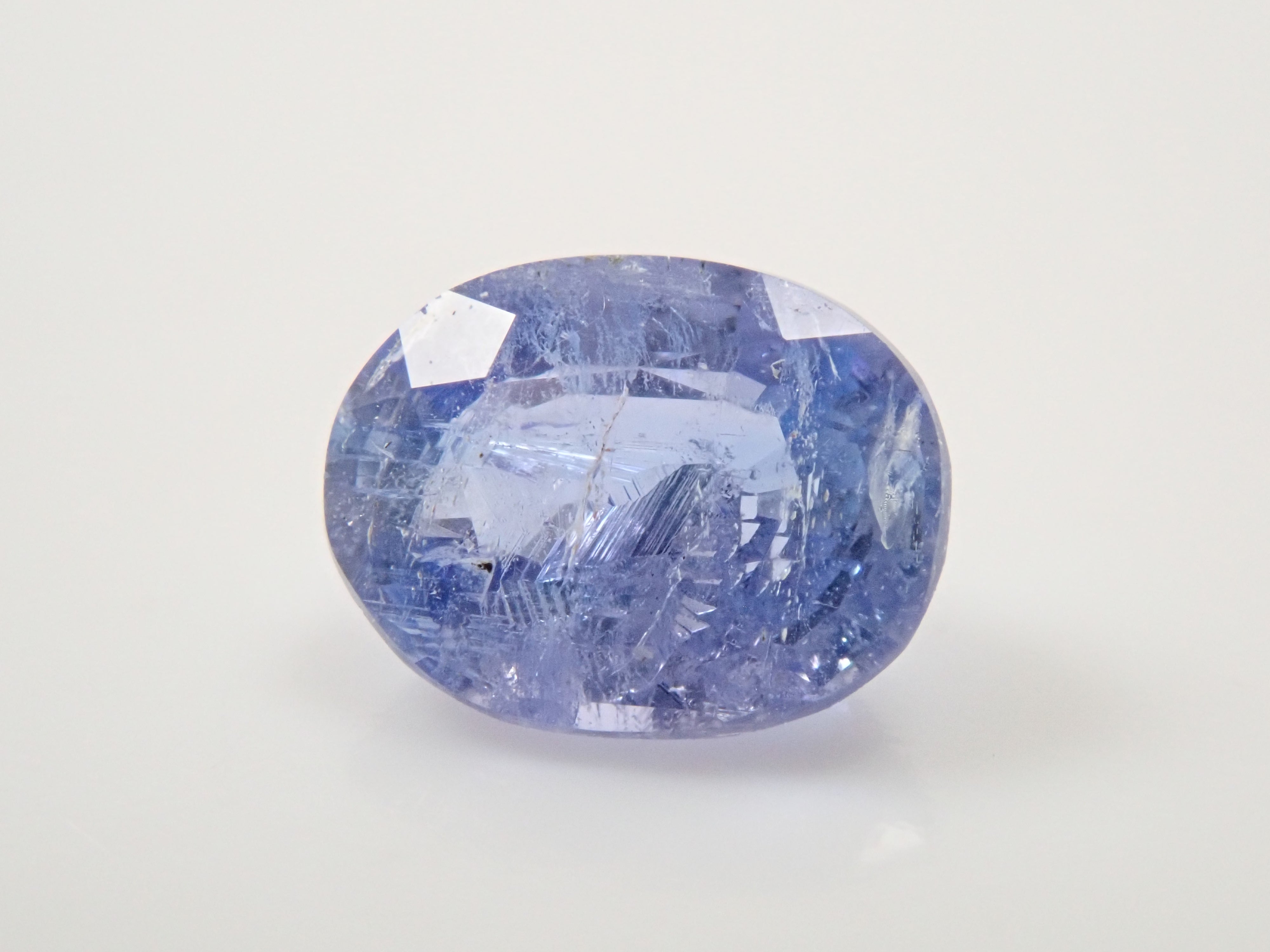 【12562579掲載】ナミビア産ジェレメジェバイト 0.355ctルース