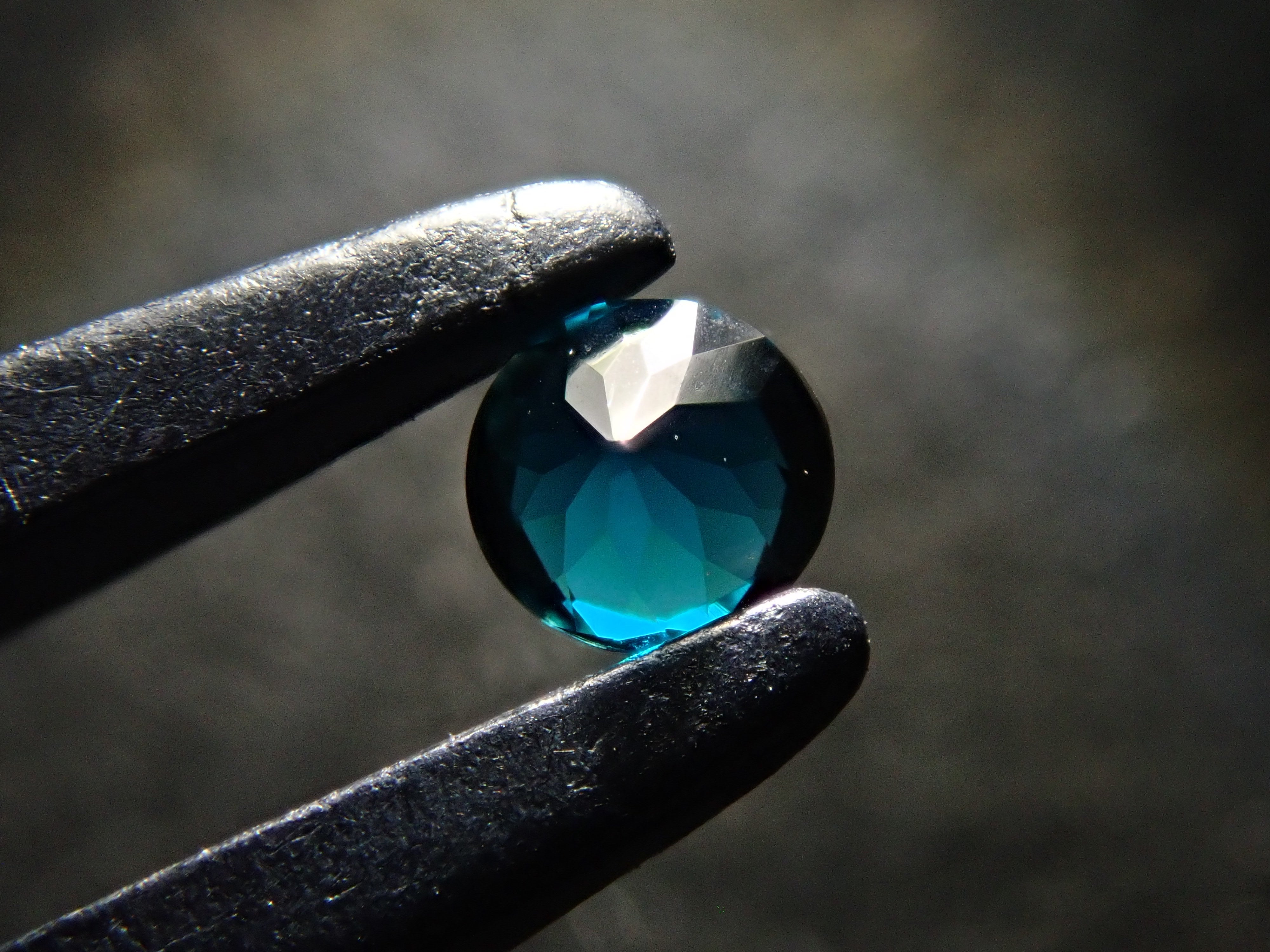 【12562580掲載】パキスタン産ラズライト(天藍石) 0.063ctルース