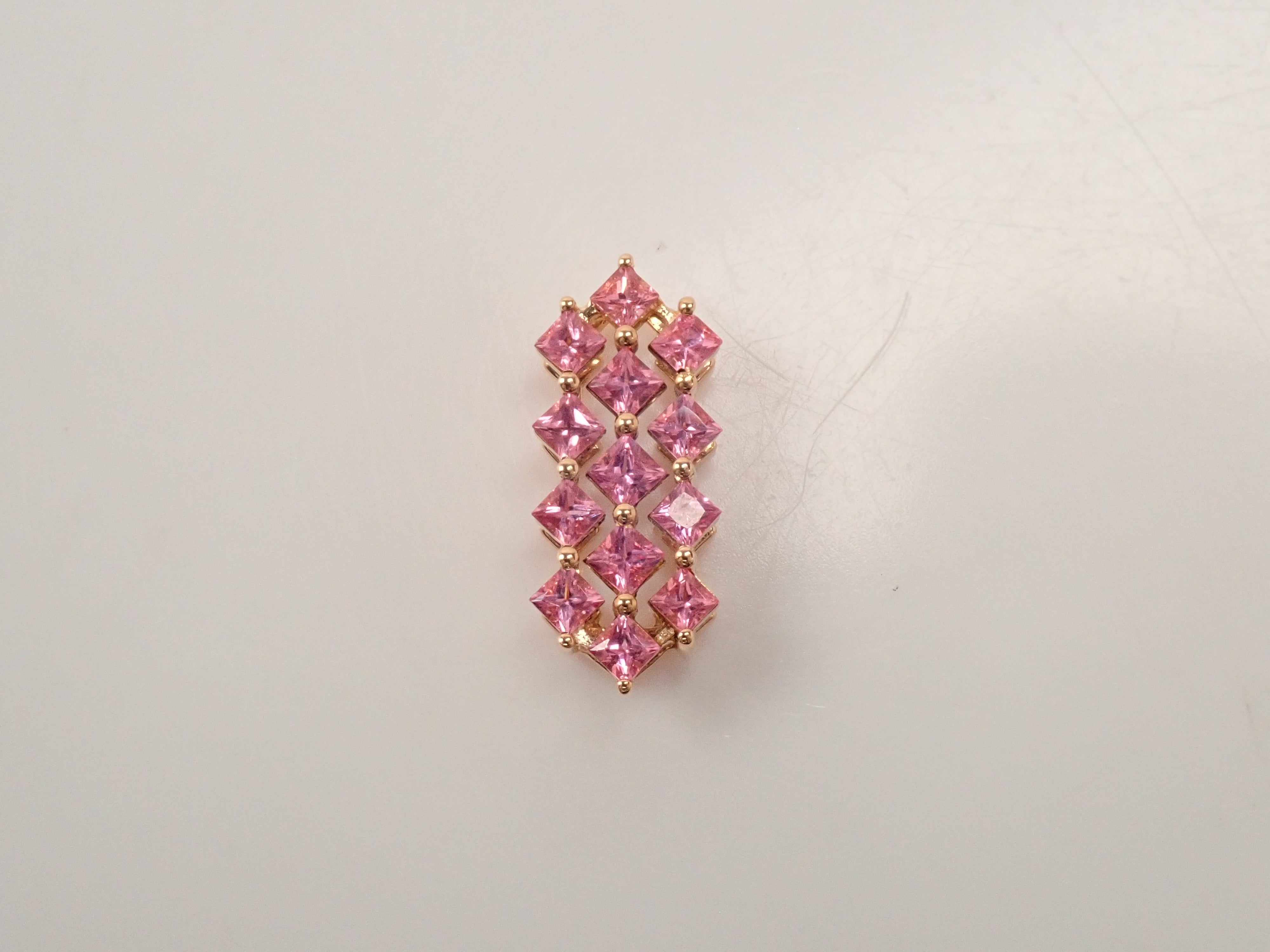 【22602585掲載】【カラフリ】K18PG スピネル 0.48ct ペンダントトップ(ネックレストップ)