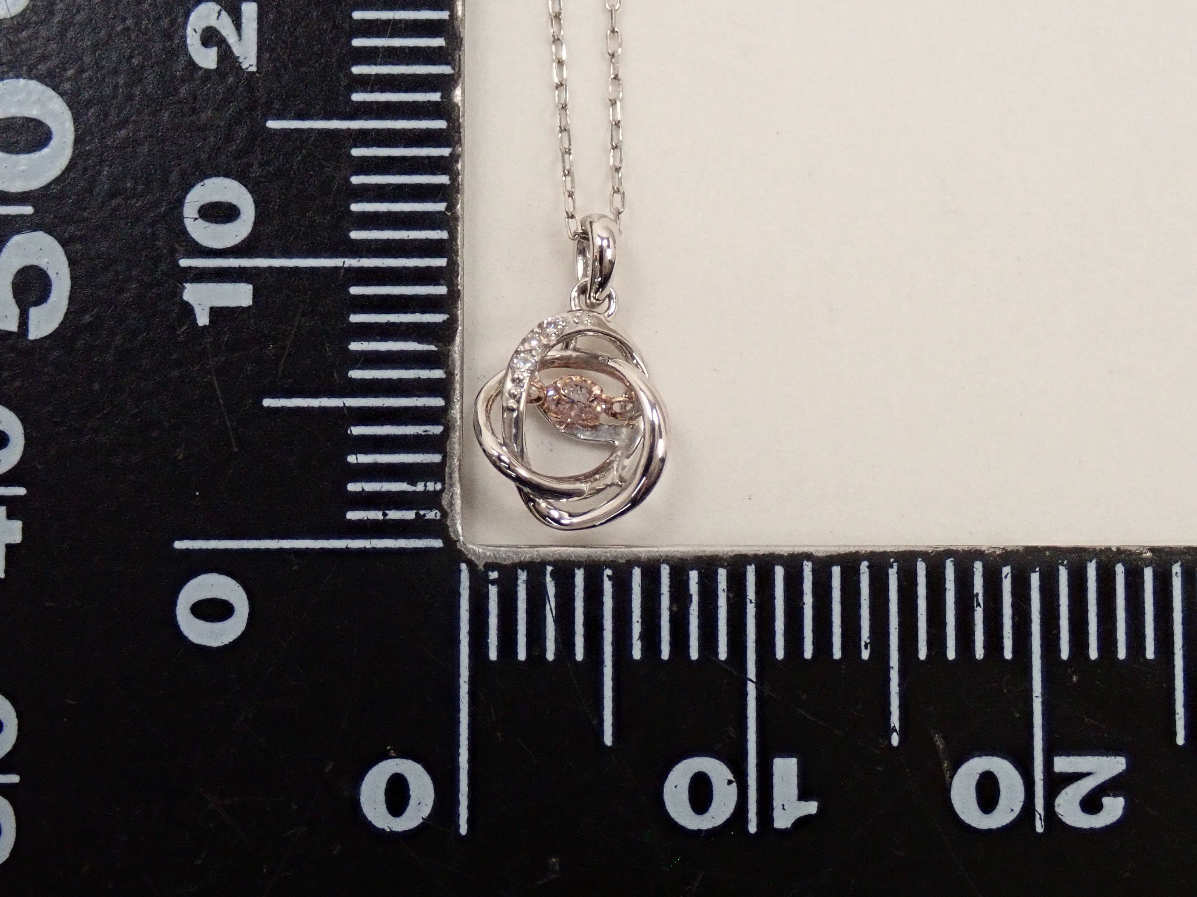 【22602588掲載】【カラフリ】Pt900 ピンクダイヤモンド 0.008ct ペンダント(ネックレス)