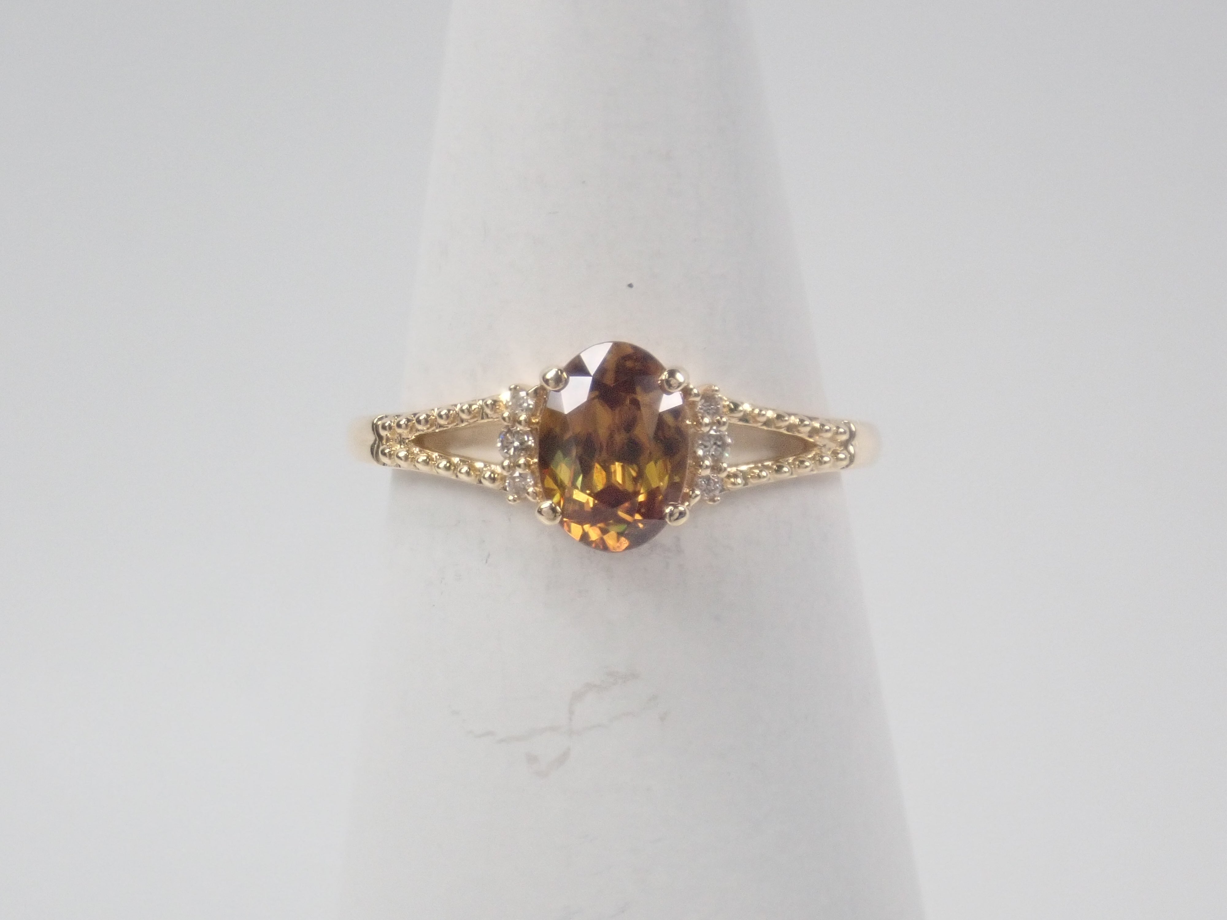 【22602582掲載】【カラフリ】K18 スフェーン 0.7ct リング