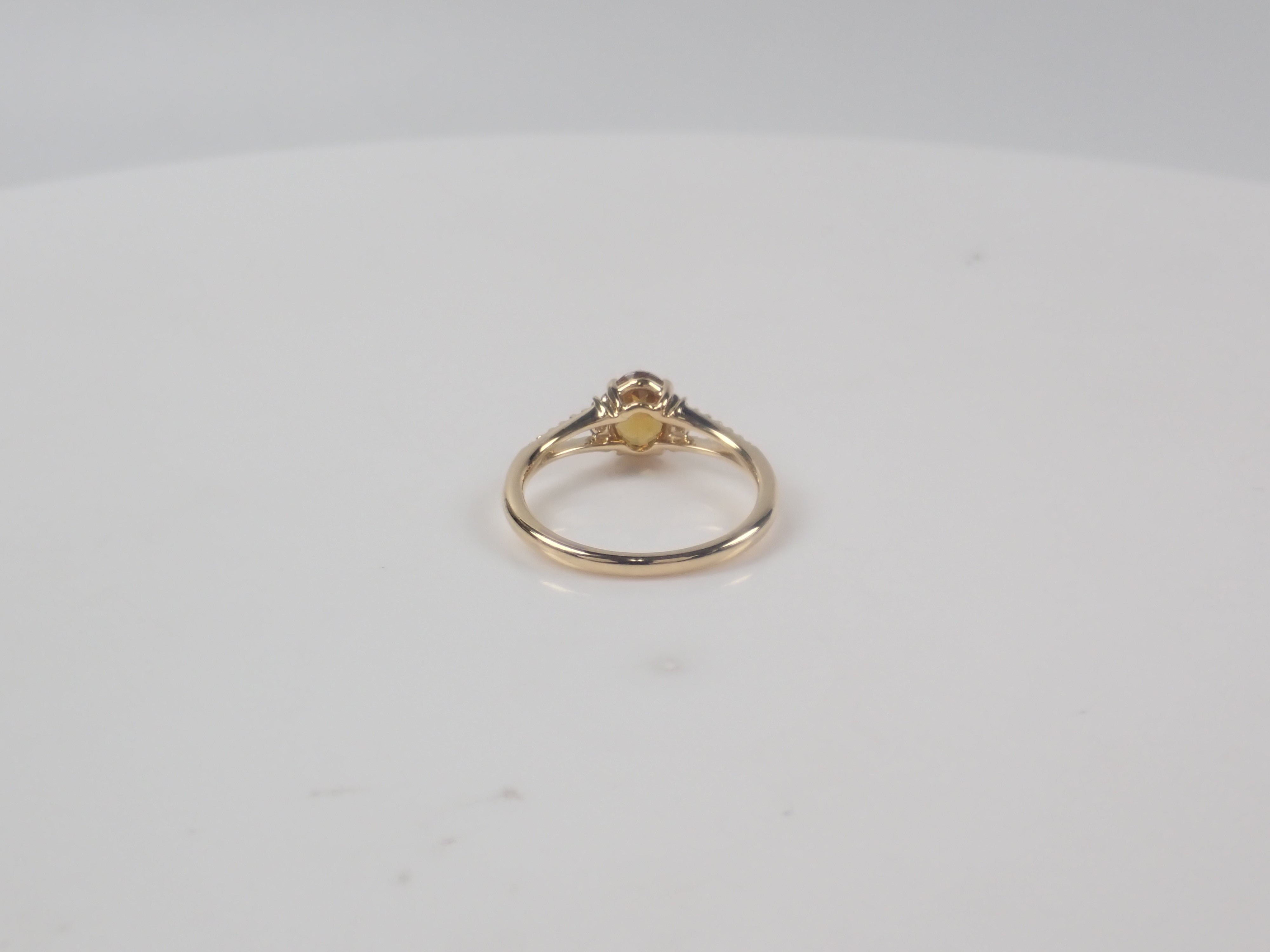 【22602582掲載】【カラフリ】K18 スフェーン 0.7ct リング