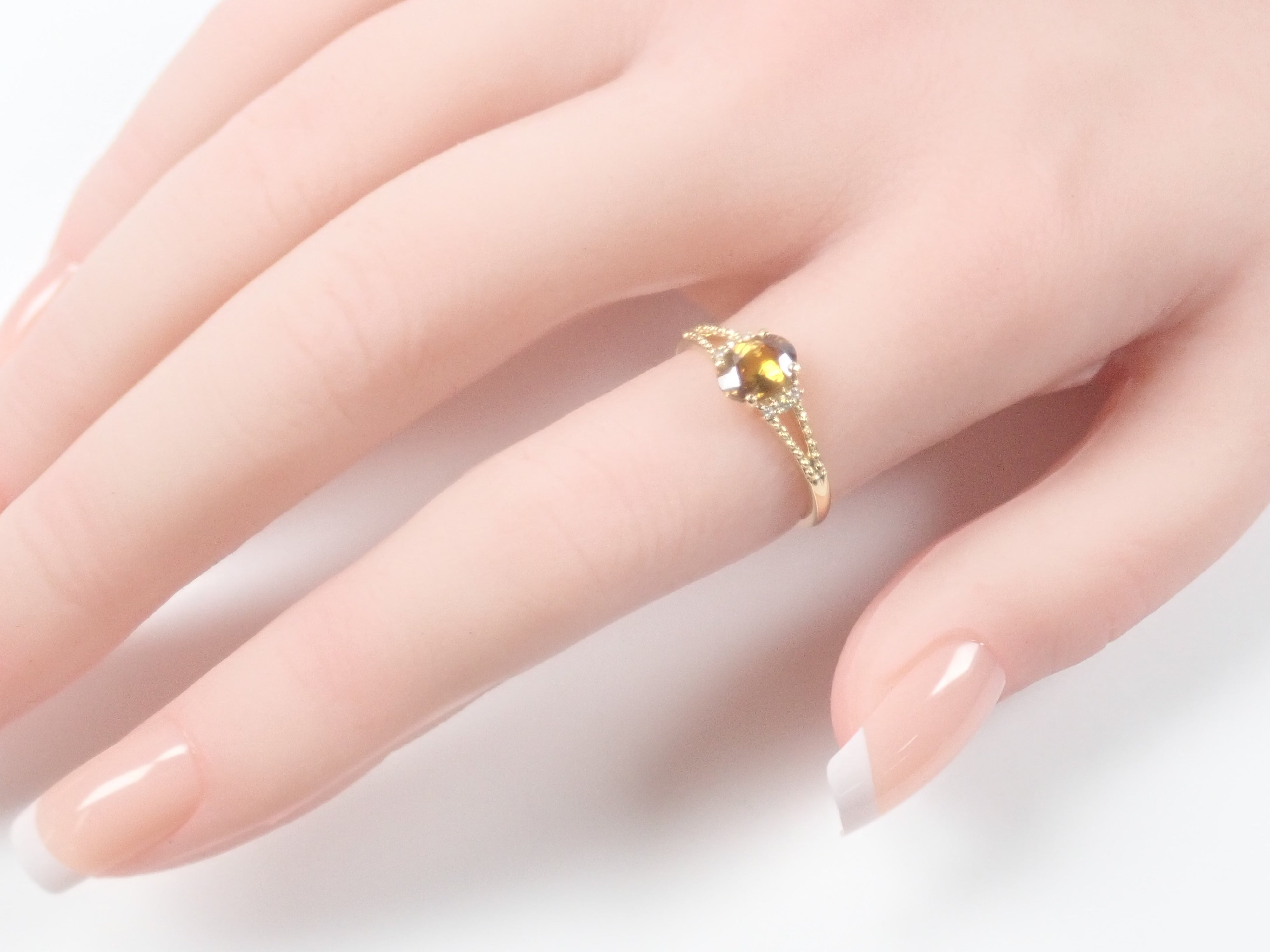 【22602582掲載】【カラフリ】K18 スフェーン 0.7ct リング