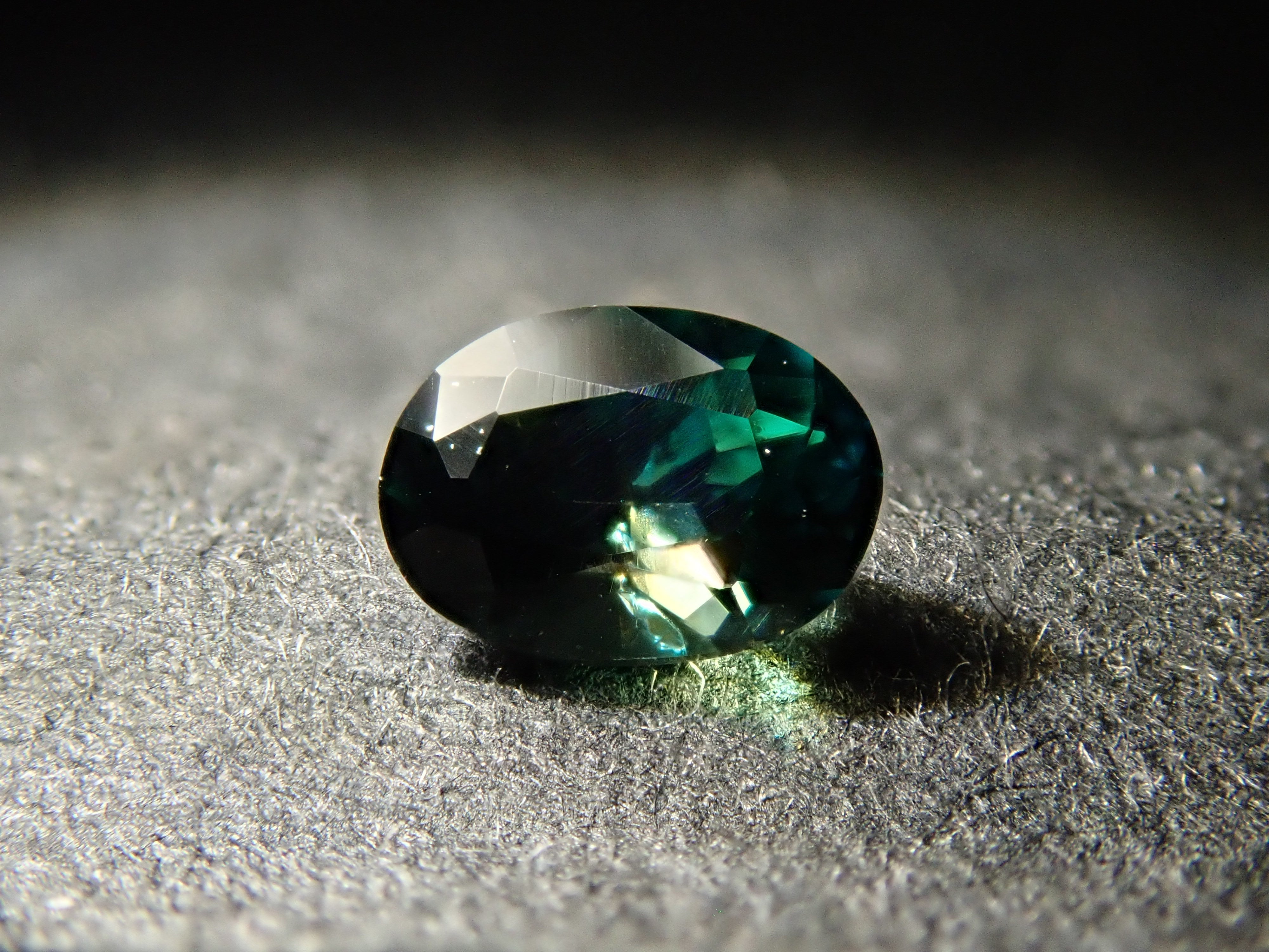 【12562584掲載】パキスタン産ラズライト(天藍石) 0.173ctルース