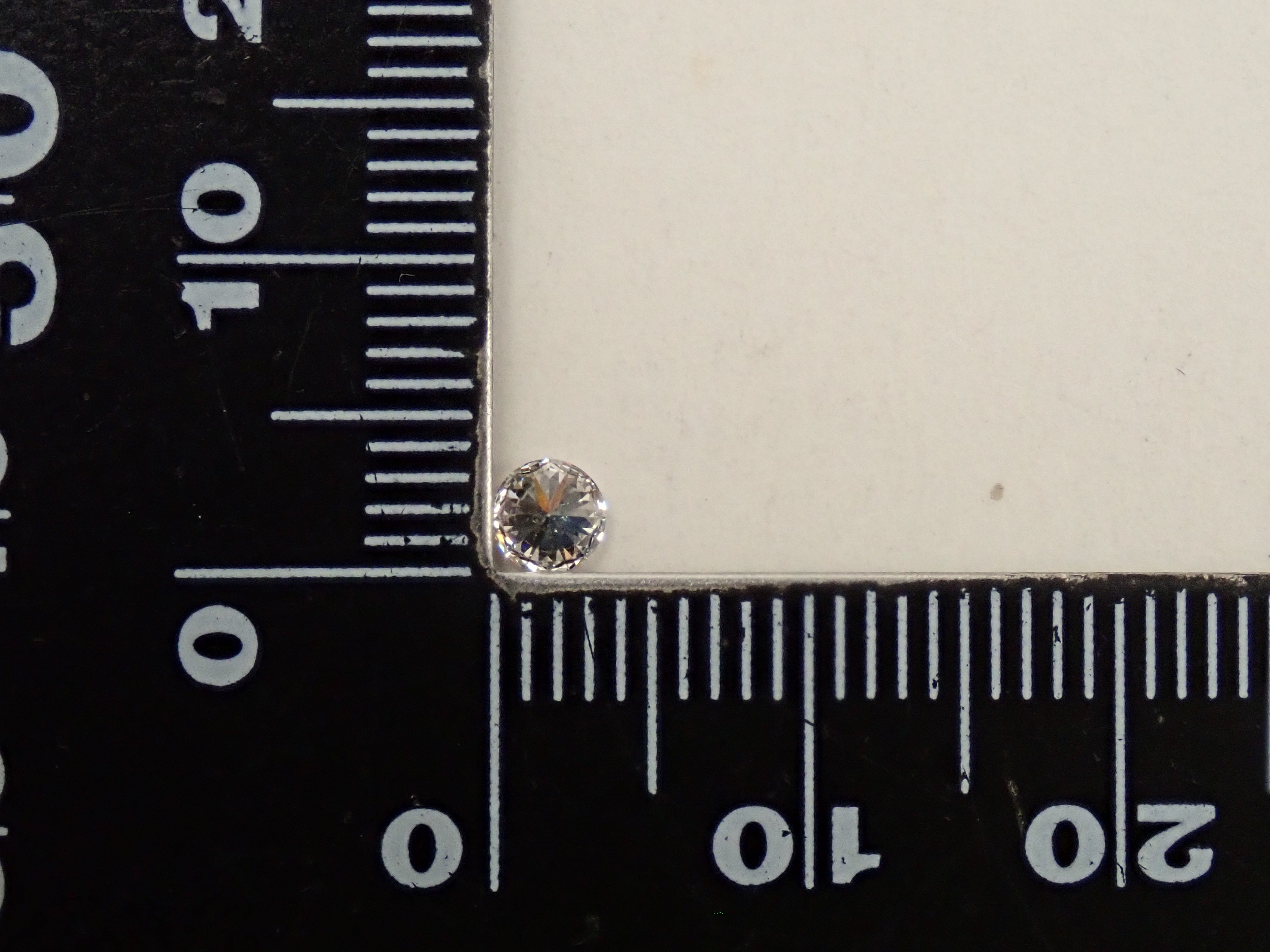 【32501889掲載】ダイヤモンド(H&C) 0.194ctルース(G, VVS-1, 3Excellent H&C)