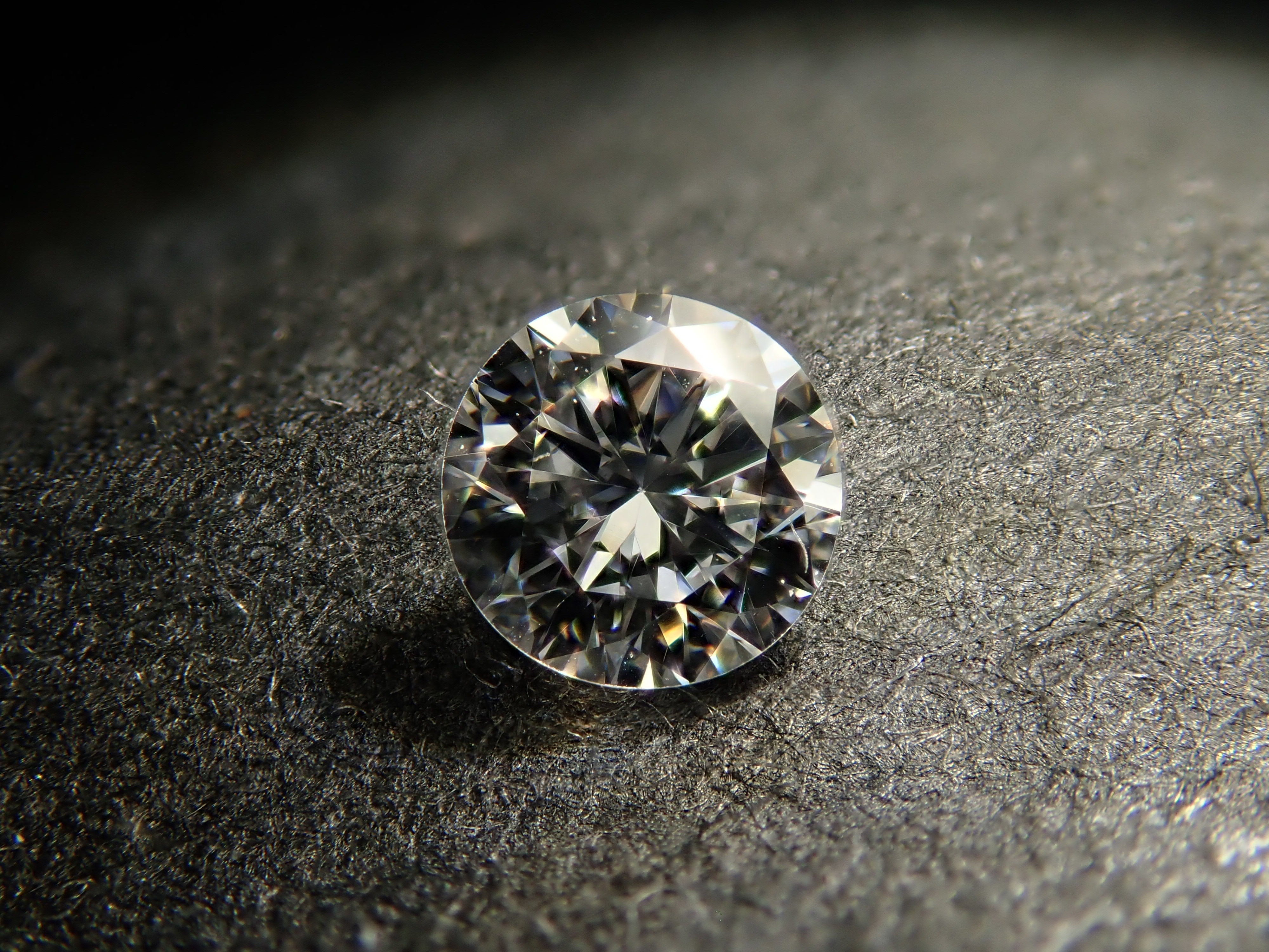 【32501897掲載】ダイヤモンド 0.101ctルース(D, VVS-2, VeryGood)