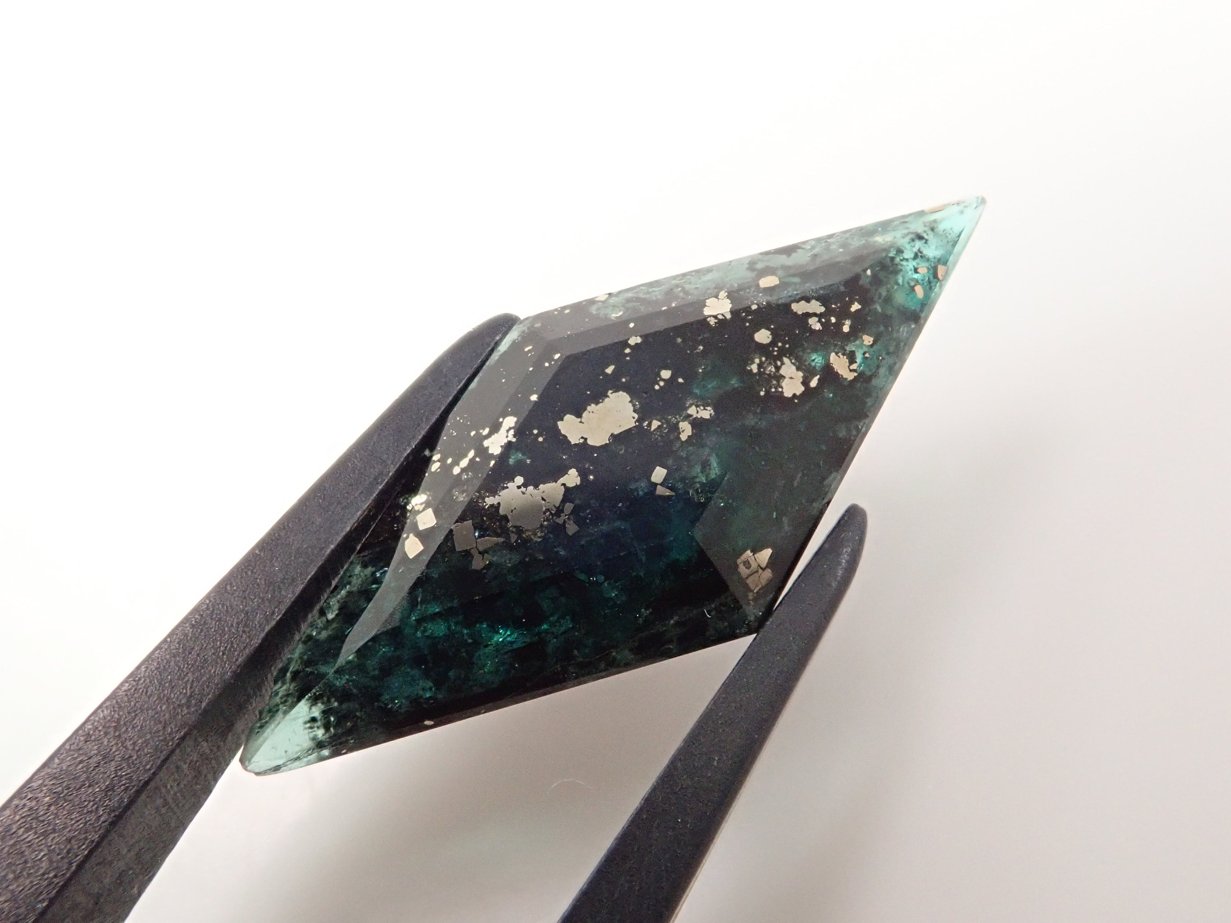 【12562758掲載】コロンビア産パイライトインエメラルド 3.346ctルース