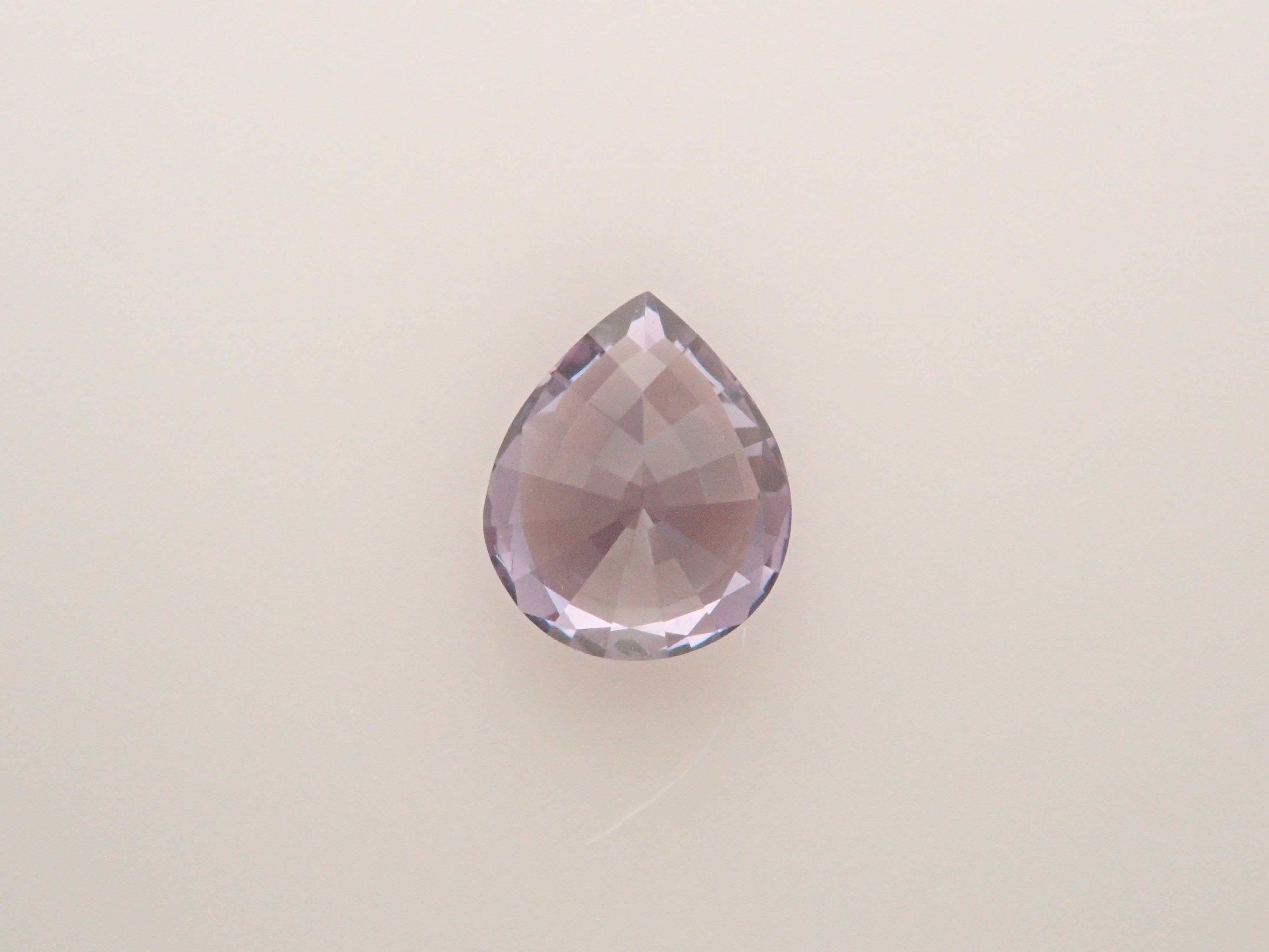 【12562766掲載】マダガスカル産ベキリーブルーガーネット(カラーチェンジガーネット) 0.230ctルース