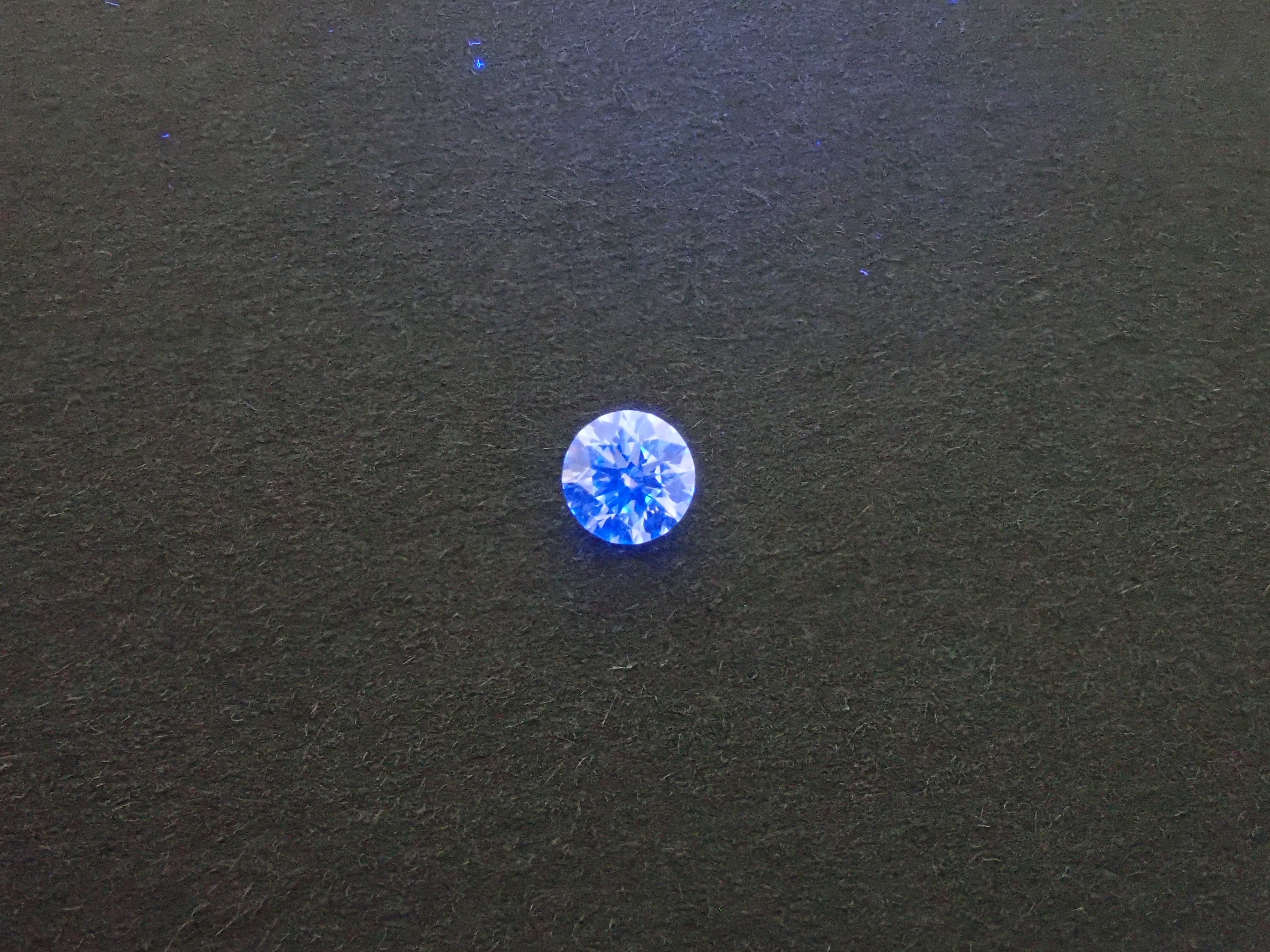 【32501883掲載】インターナリーフローレスダイヤモンド(H&C) 0.360ctルース(D, IF, 3Excellent H&C)