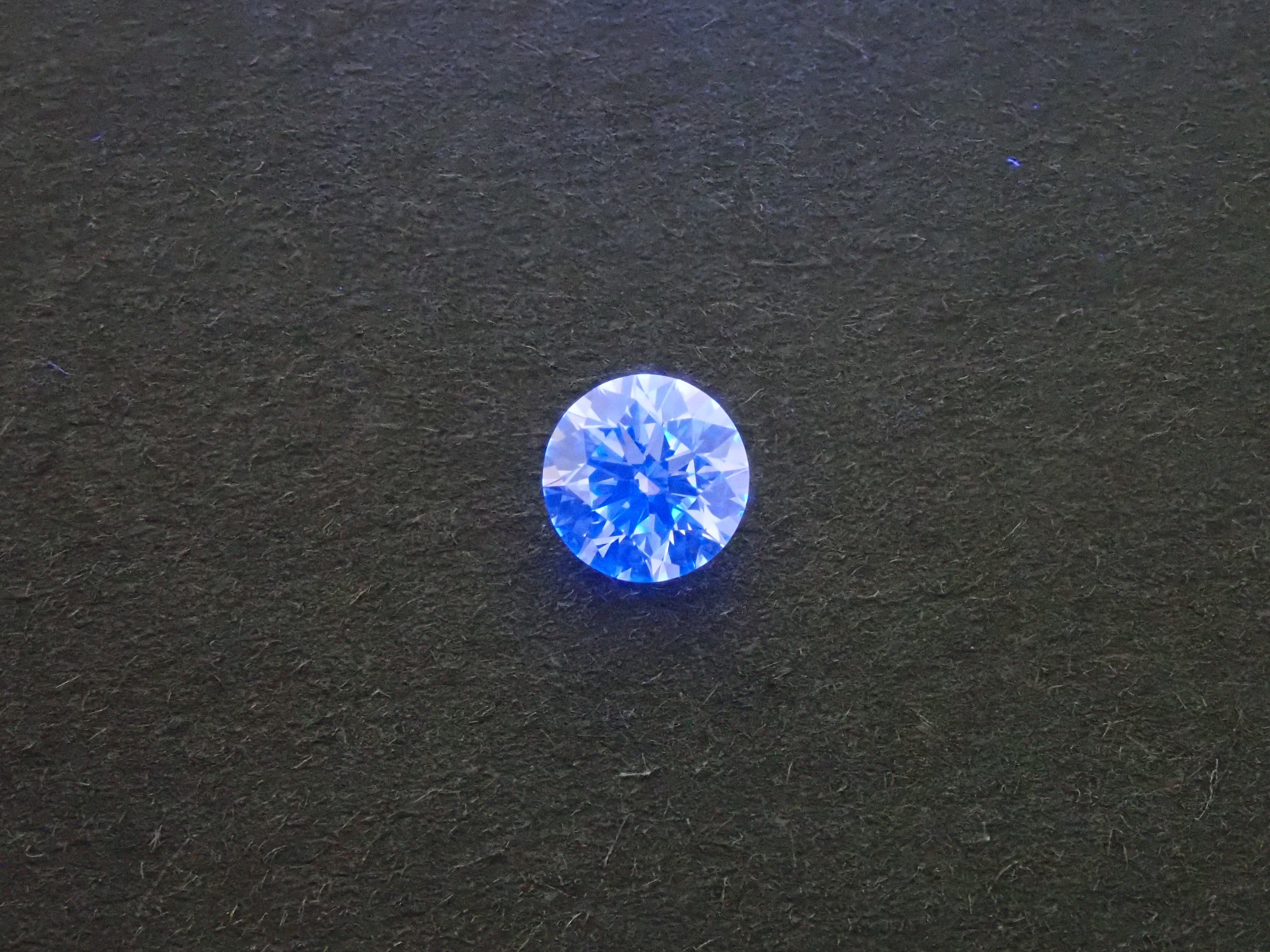 【32501883掲載】インターナリーフローレスダイヤモンド(H&C) 0.360ctルース(D, IF, 3Excellent H&C)