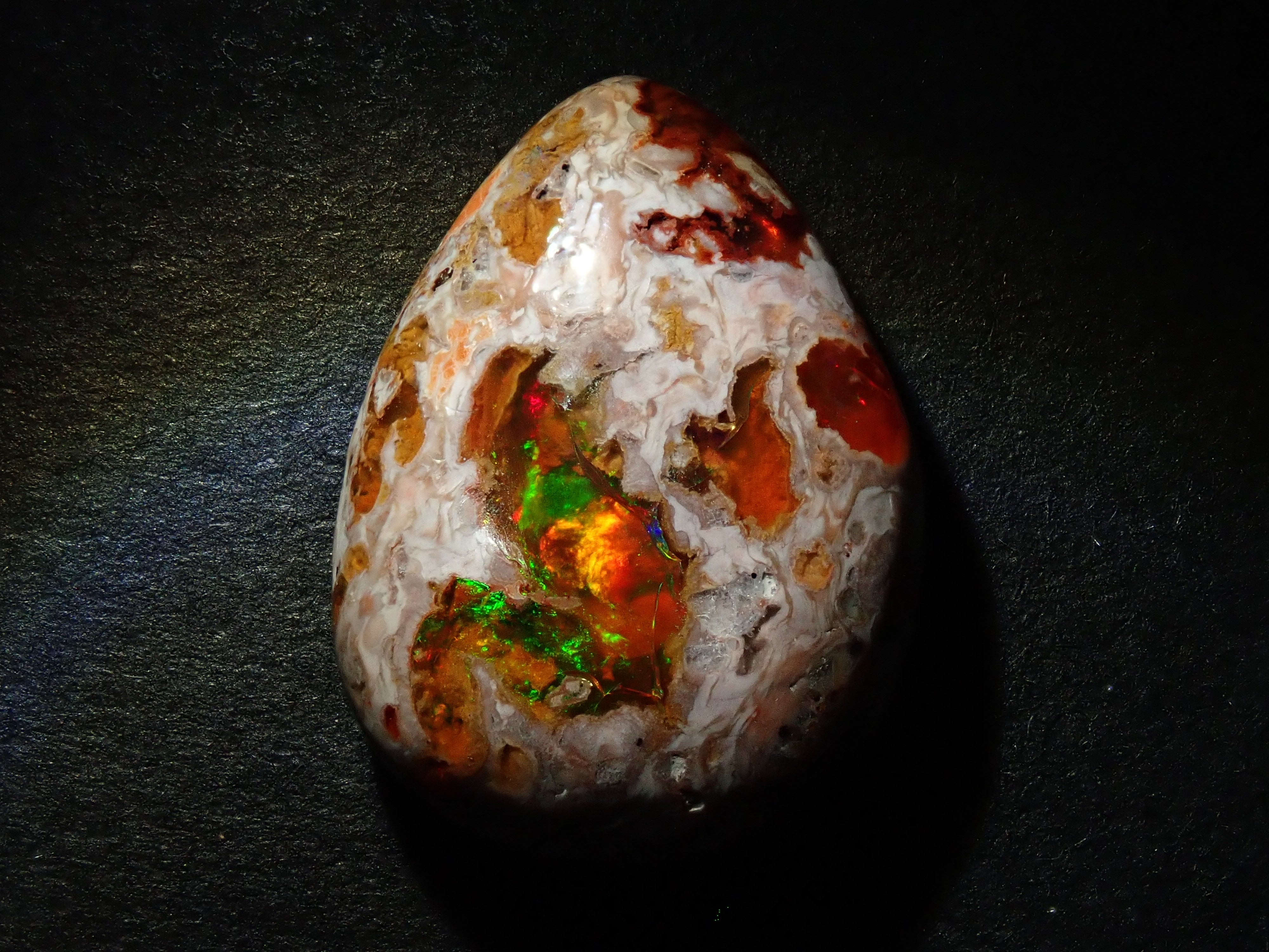 【12562861掲載】メキシコ産カンテラオパール 7.520ctルース