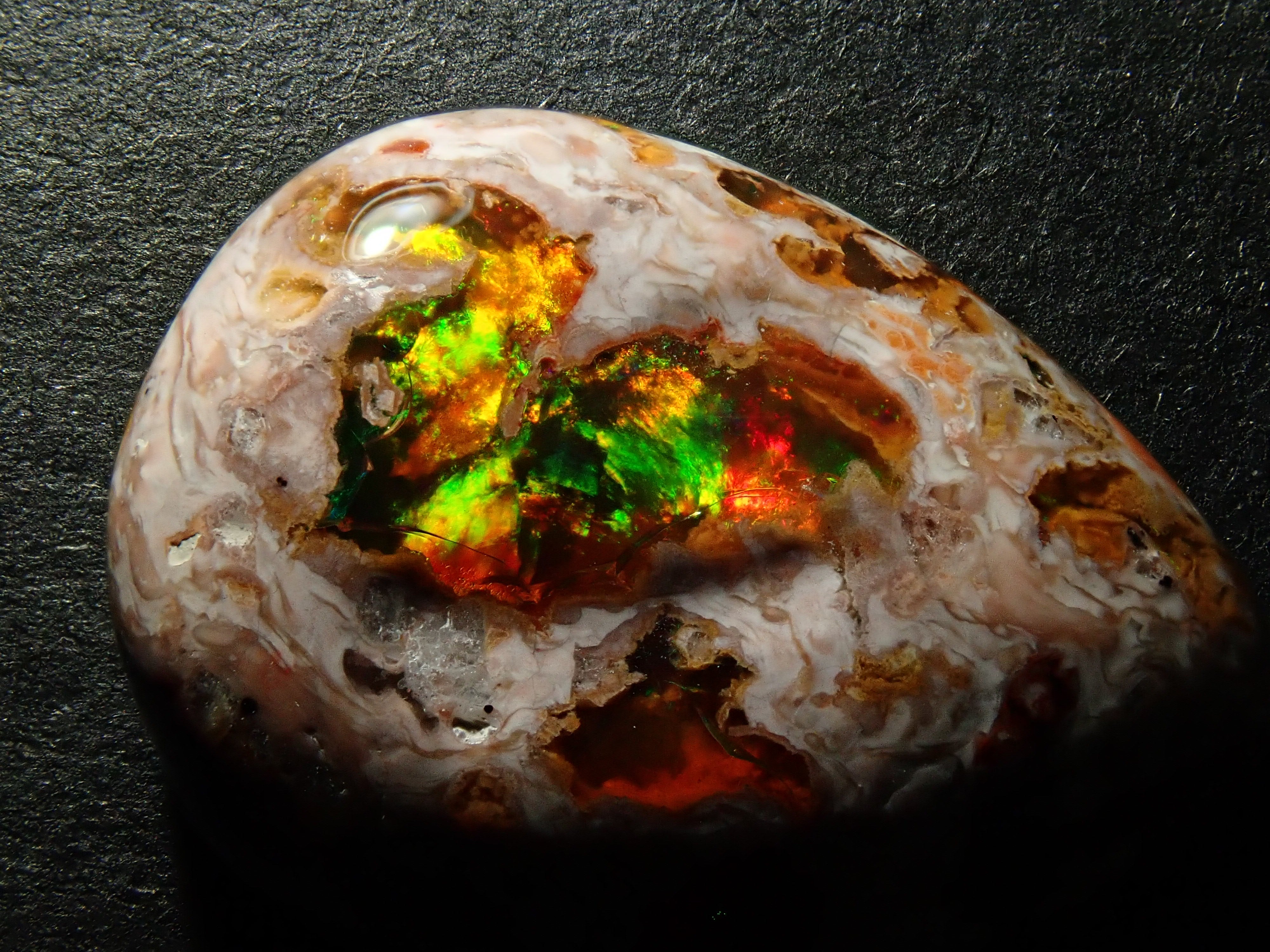 【12562861掲載】メキシコ産カンテラオパール 7.520ctルース