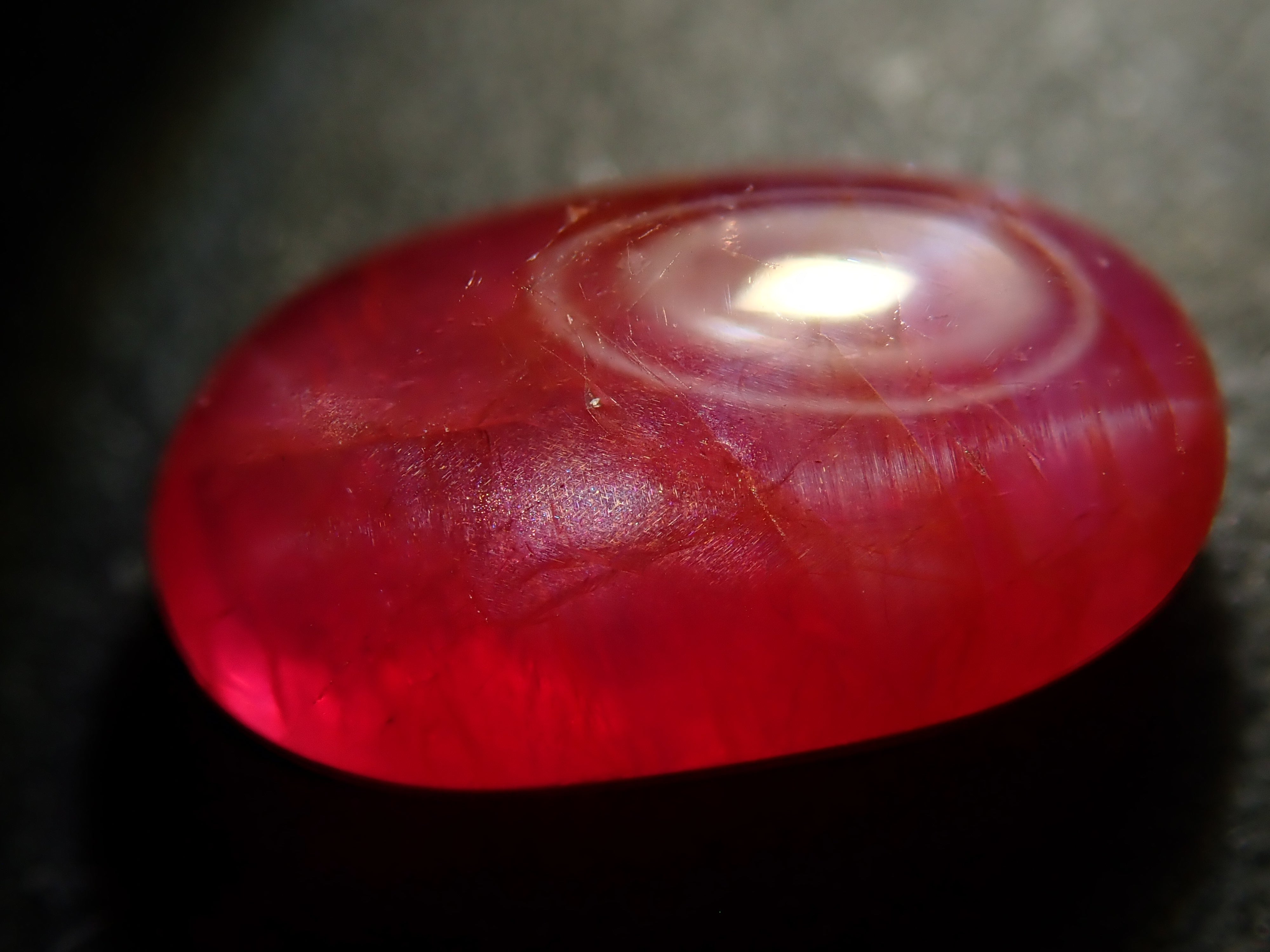 【12562859掲載】ベトナム産スタールビー(非加熱) 1.696ctルース