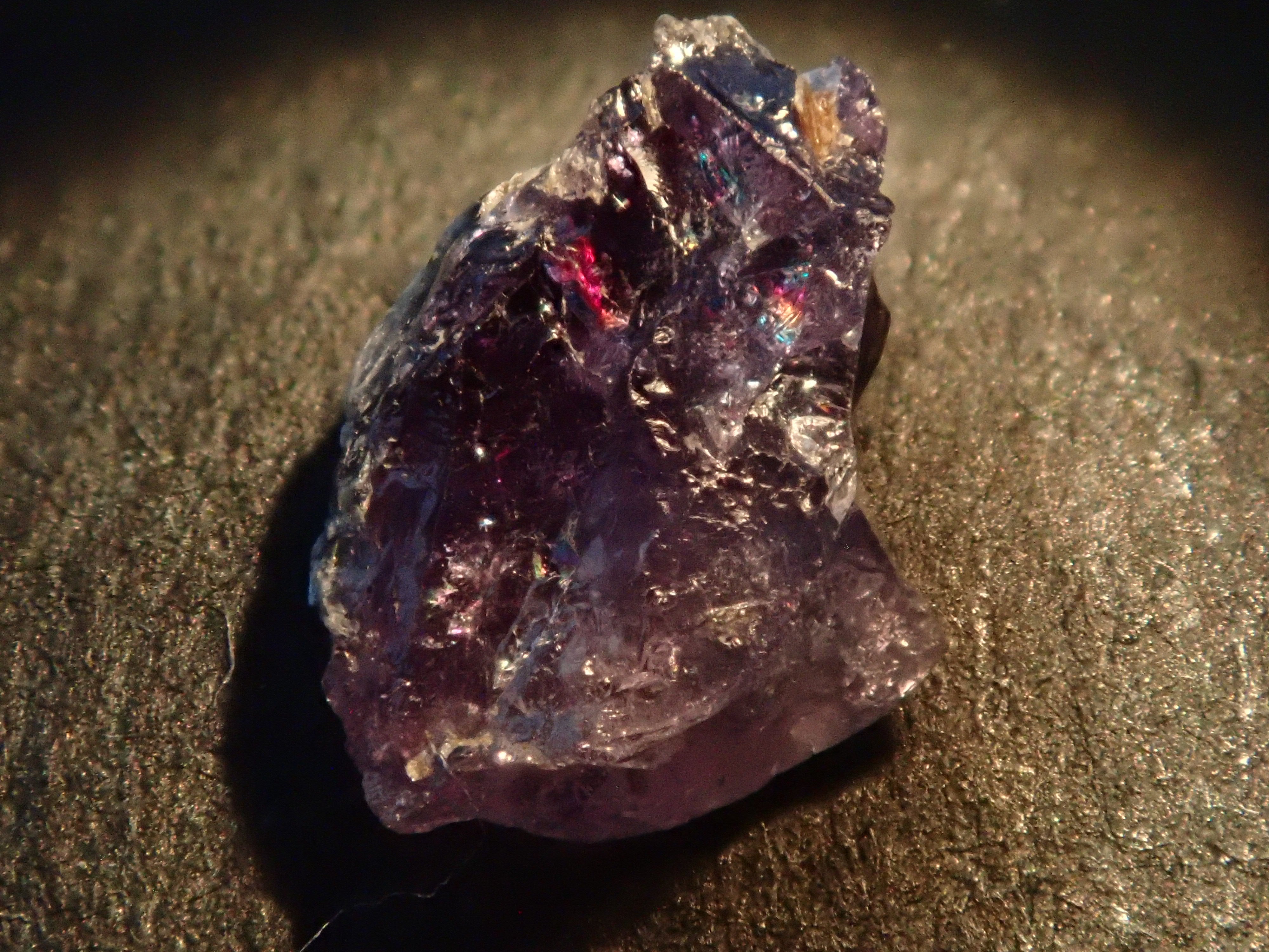 【12562798掲載】タンザニア産アレキサンドライト 0.843ct原石