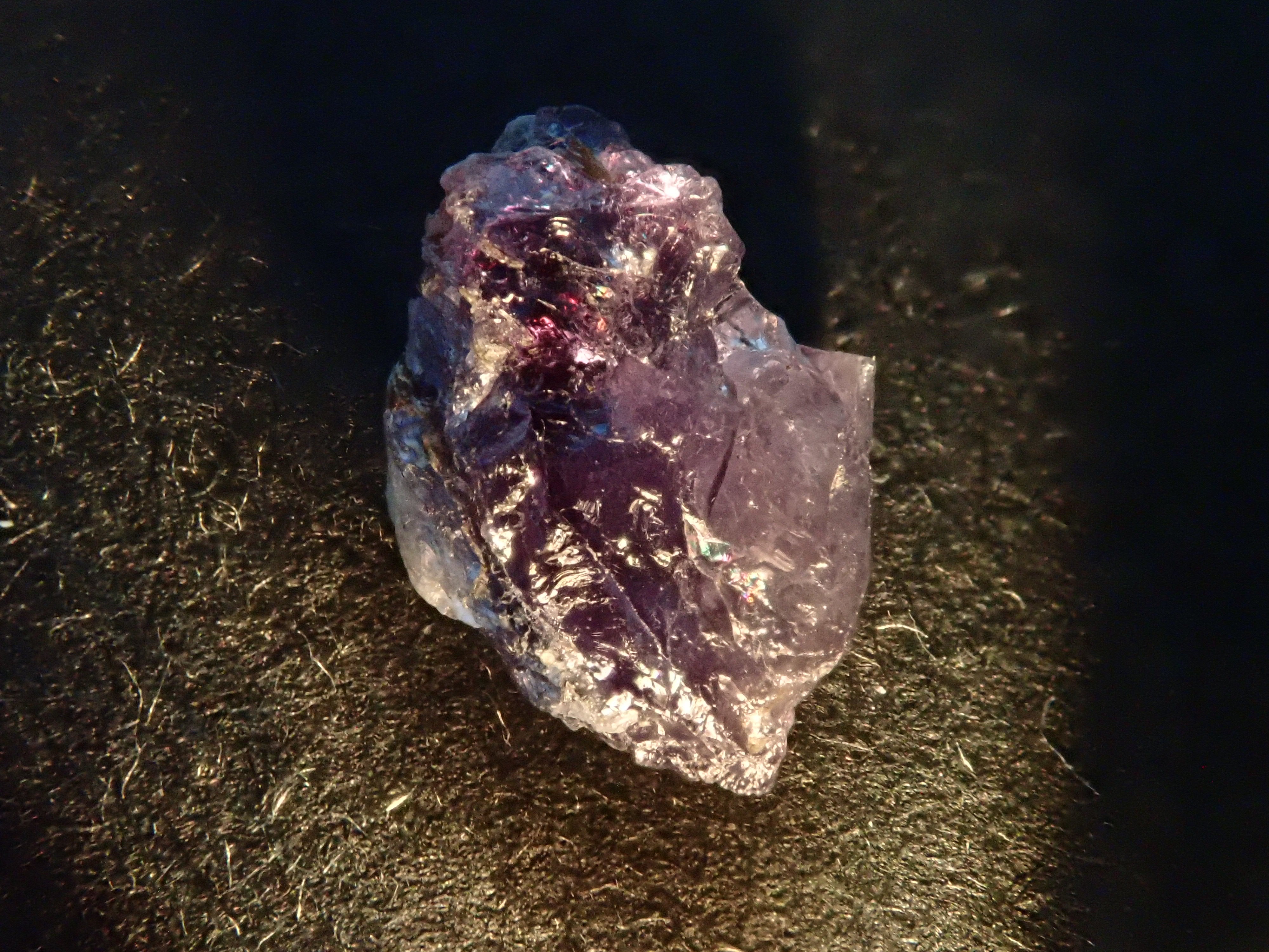 【12562798掲載】タンザニア産アレキサンドライト 0.843ct原石