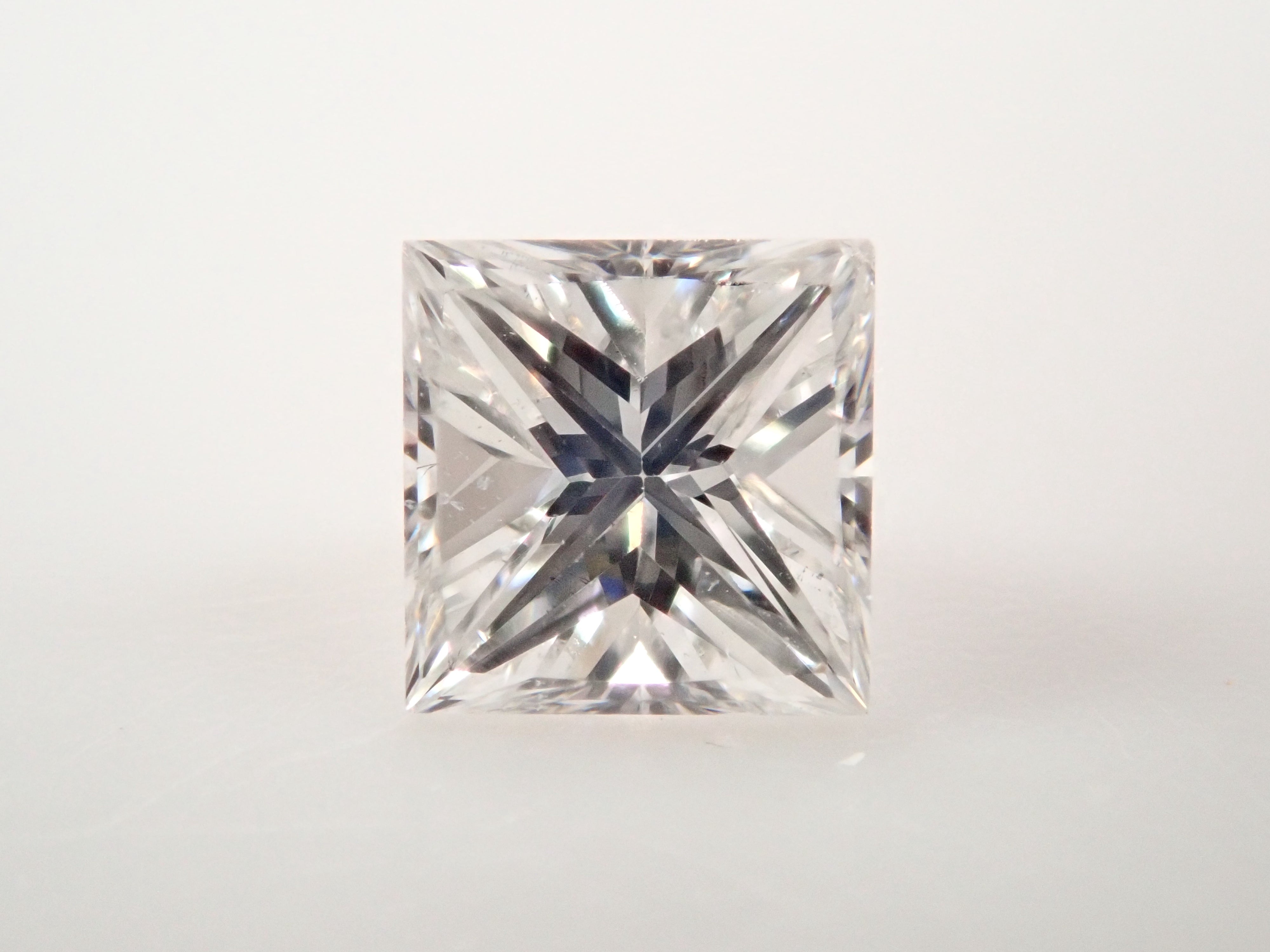 【4/28 22時販売】ダイヤモンド 3.7mm/0.318ctルース(F, SI-1,プリンセスカット)