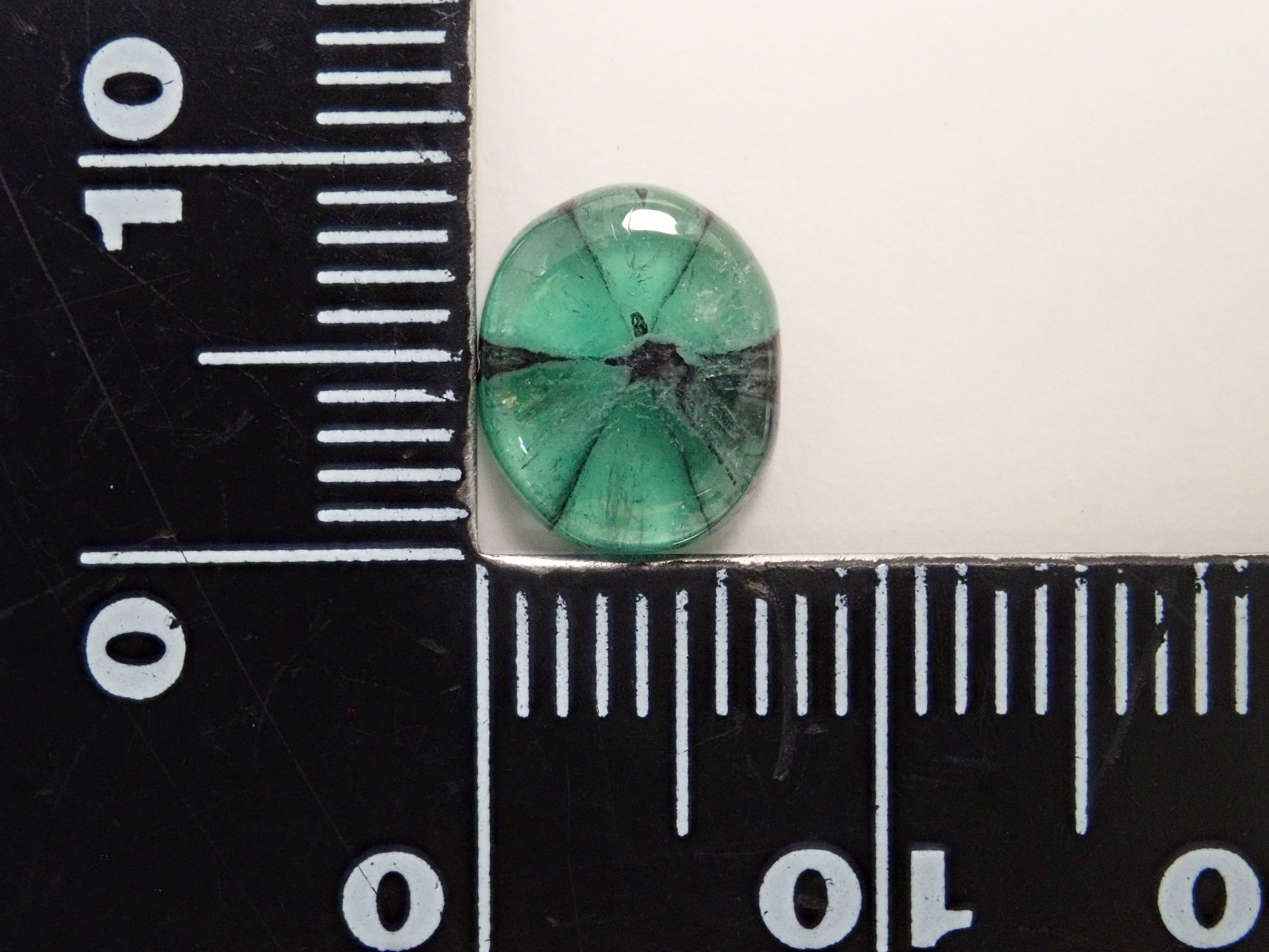 【12562863掲載】コロンビア産トラピッチェエメラルド 1.875ctルース