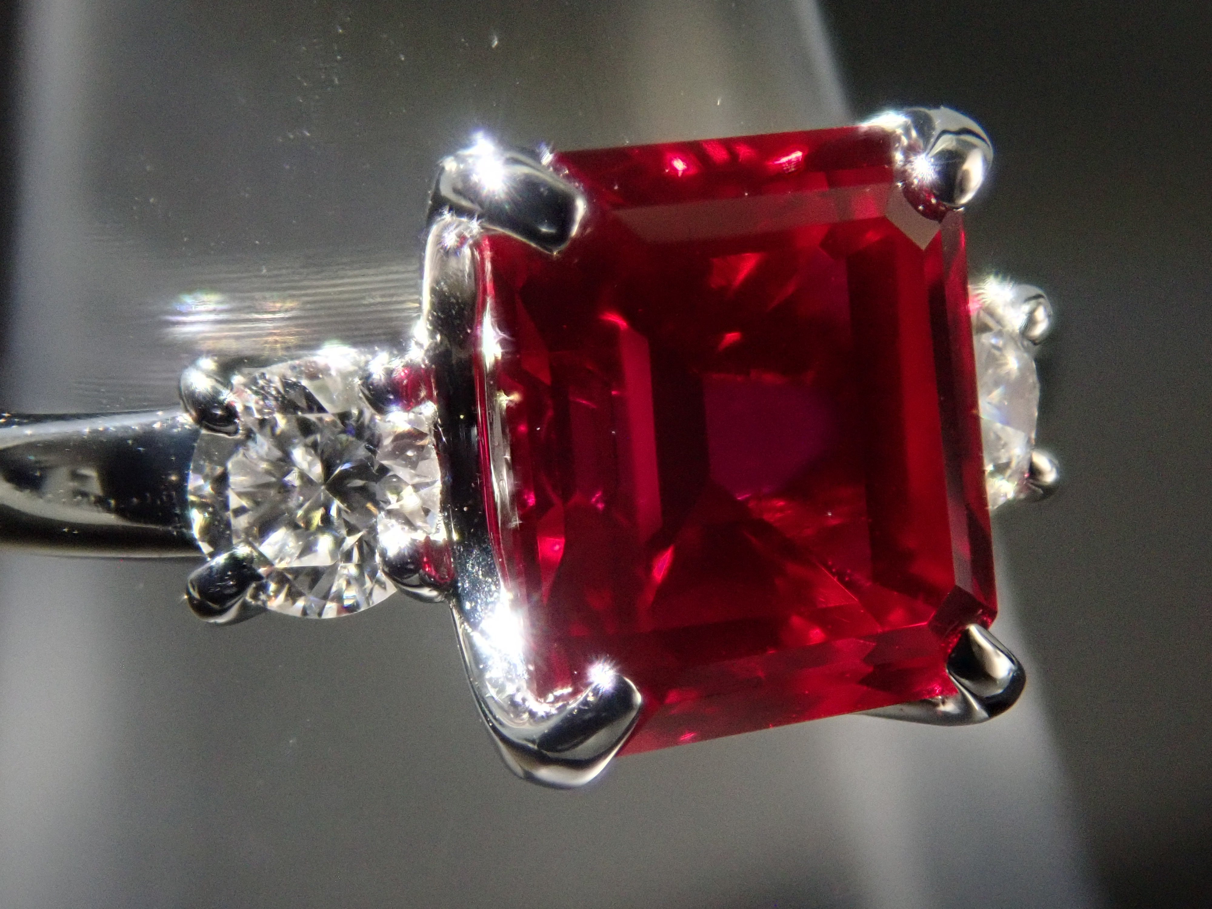 【22602586掲載】【カラフリ】Pt900 合成ルビー 1.61ct リング