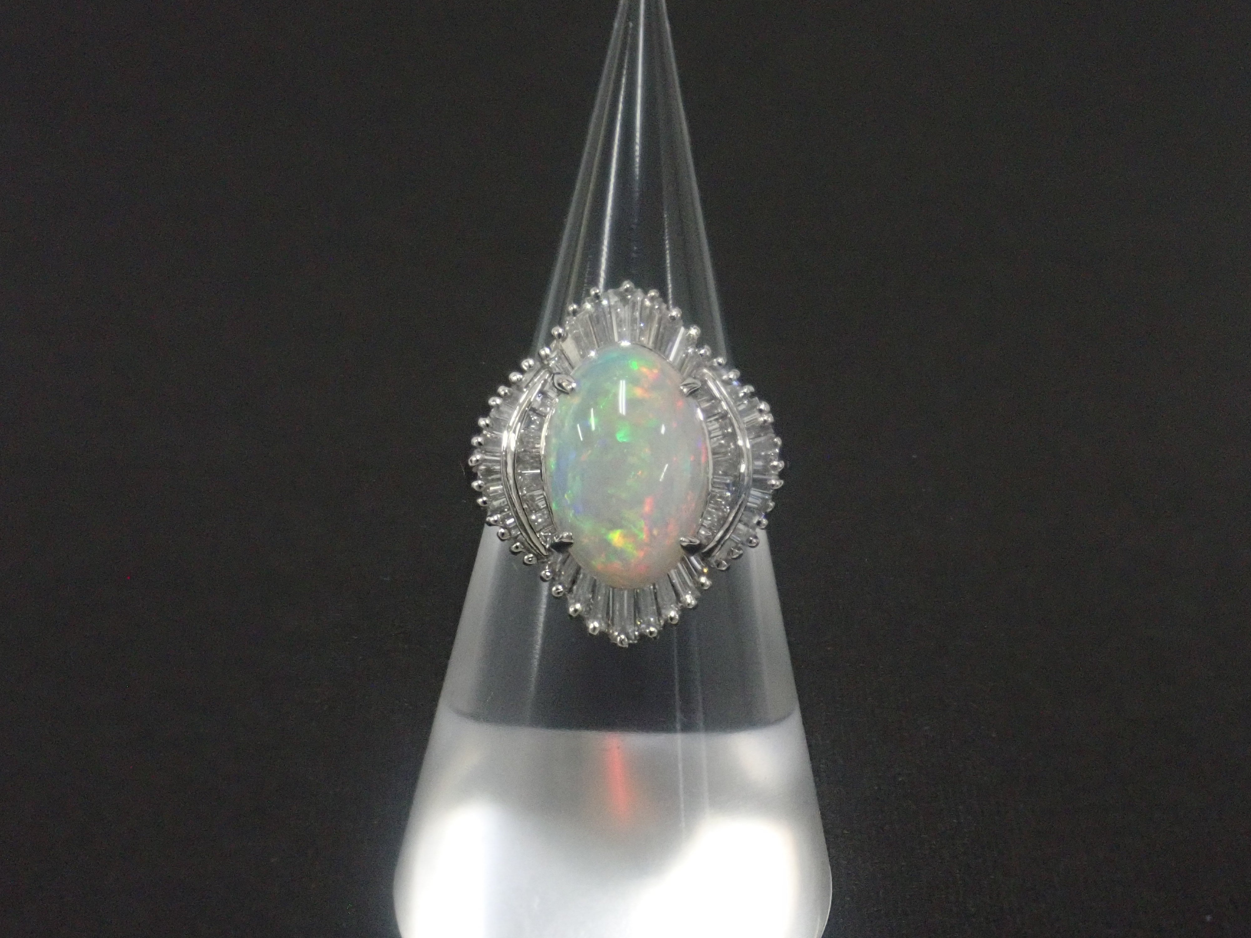 Pt900 オパール 2.61ct・ダイヤモンド0.858ctリング