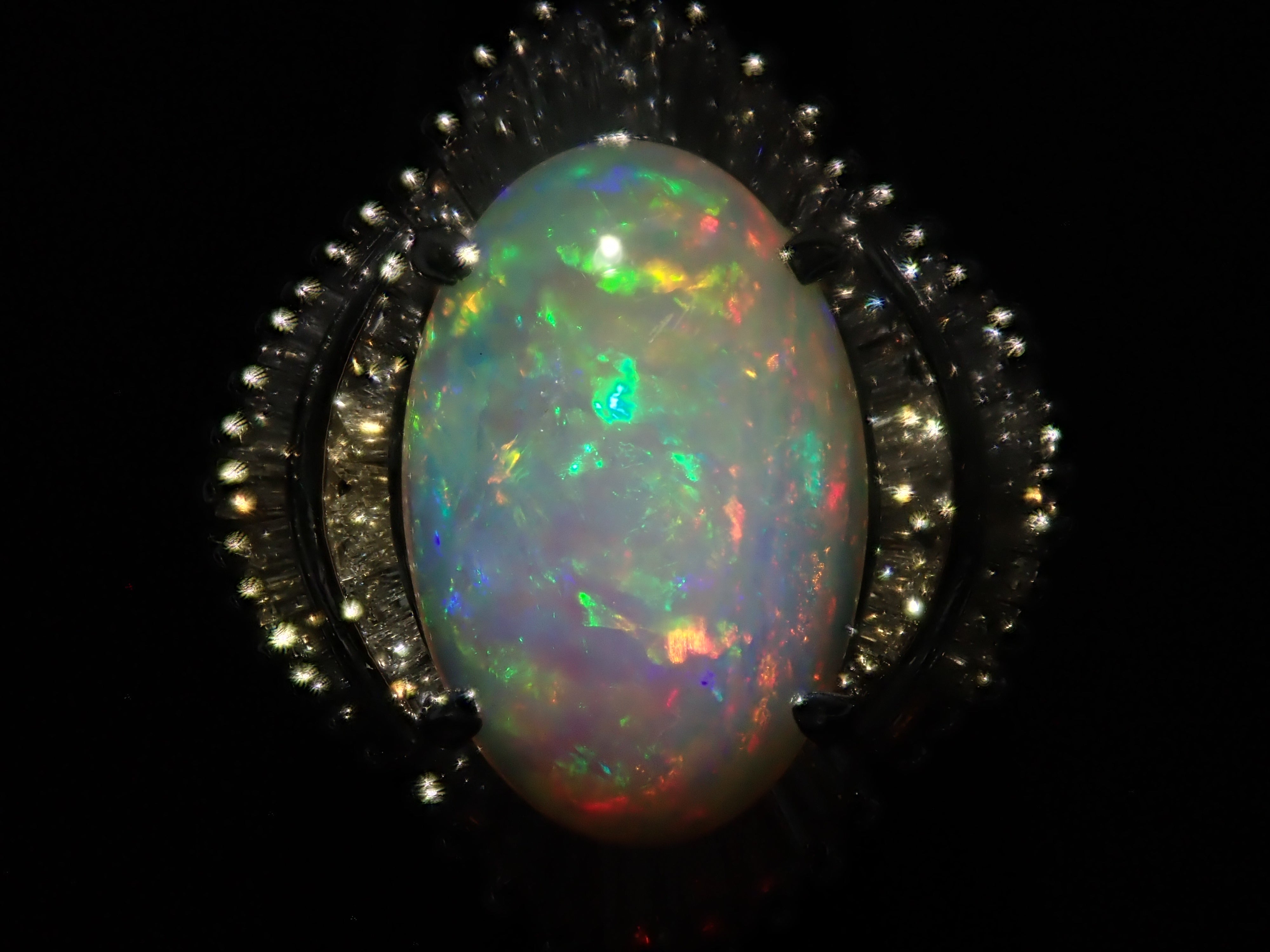 Pt900 オパール 2.61ct・ダイヤモンド0.858ctリング