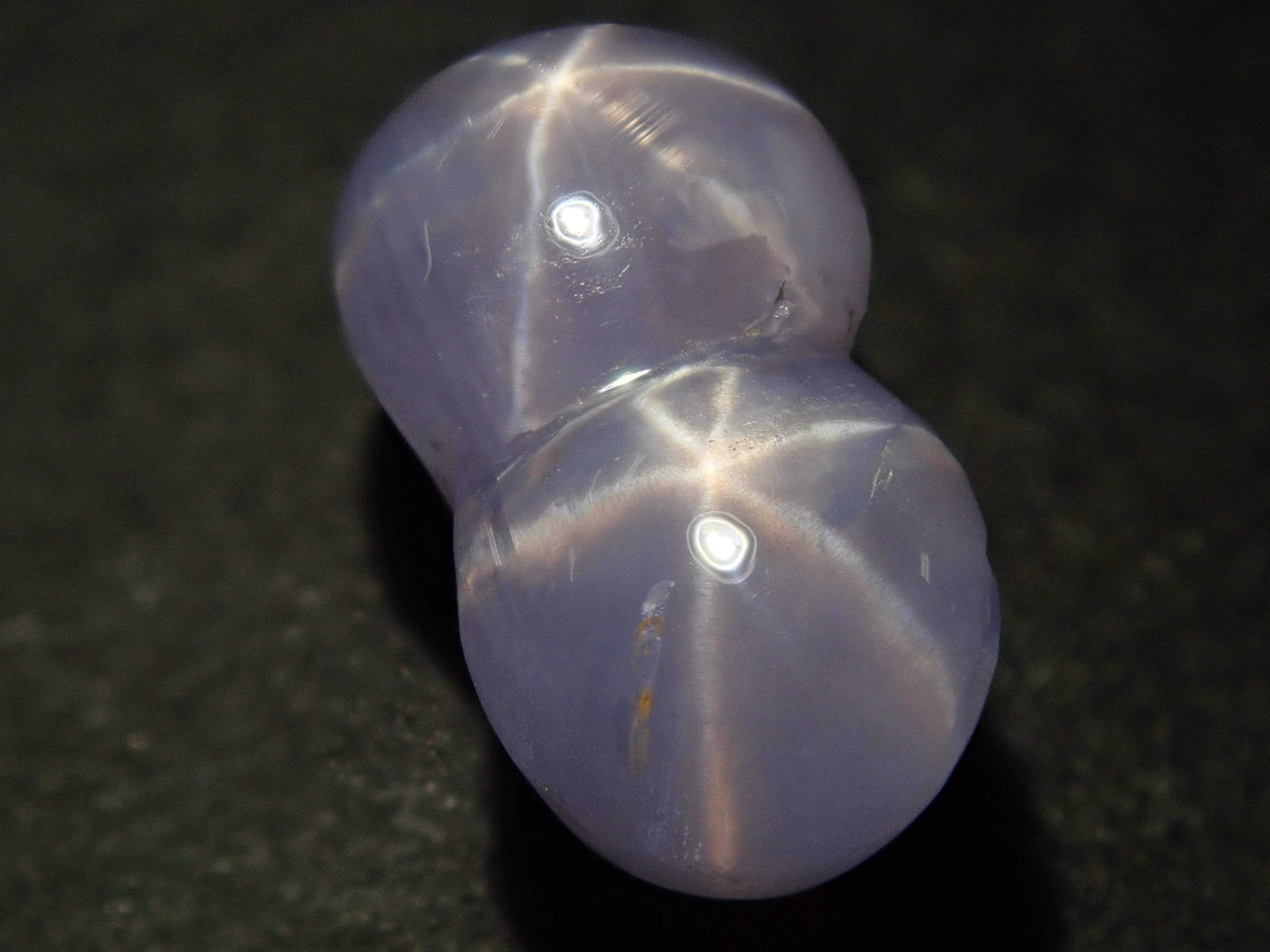 スリランカ産ツインスターサファイア 2.895ctルース