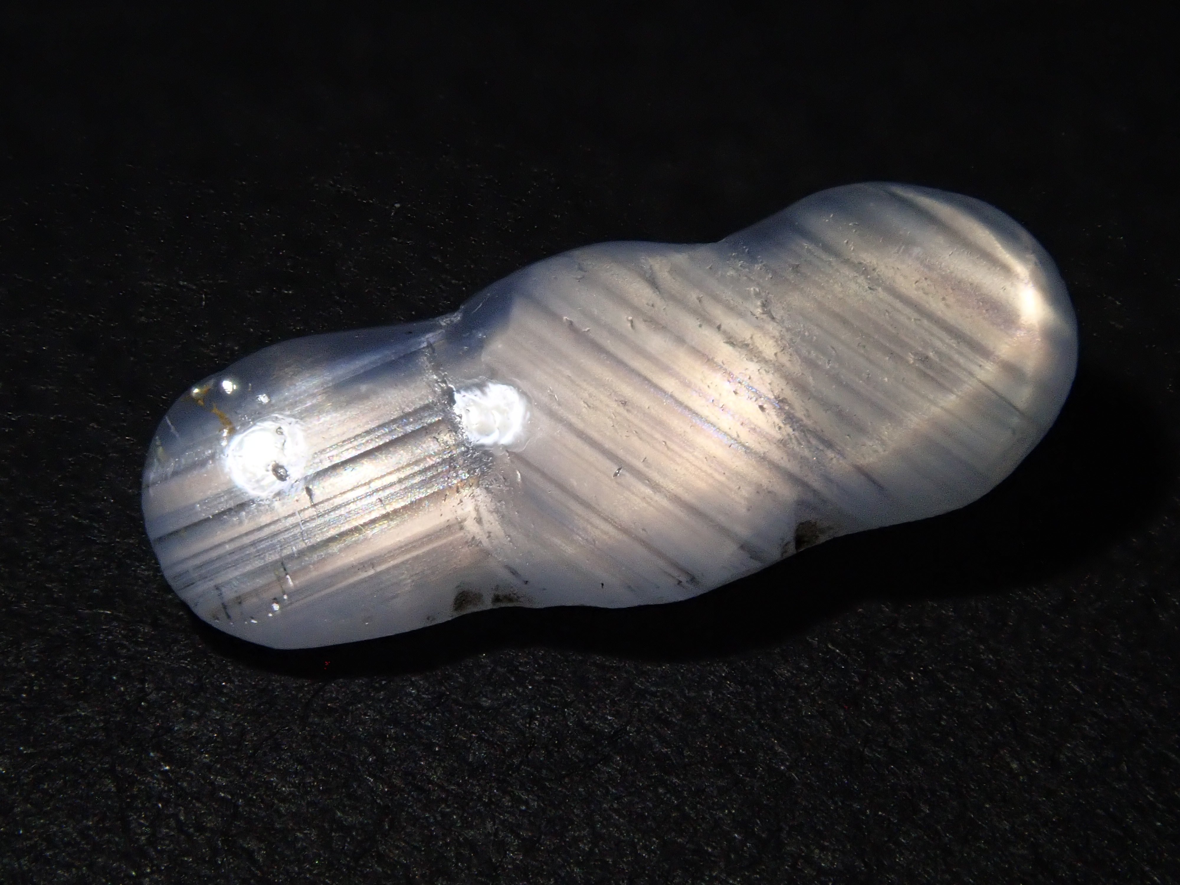 スリランカ産スターサファイア 2.057ctルース