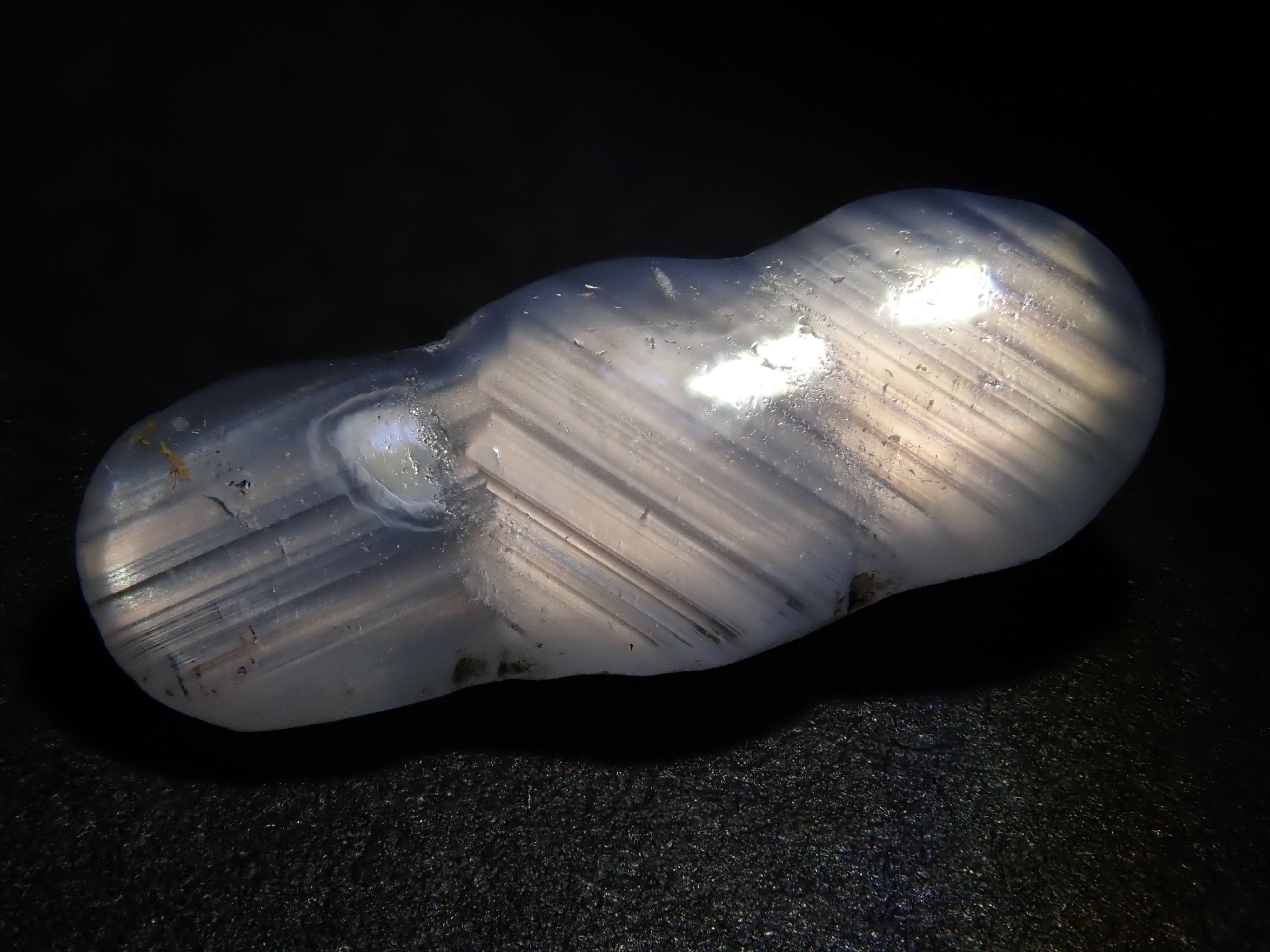 スリランカ産スターサファイア 2.057ctルース