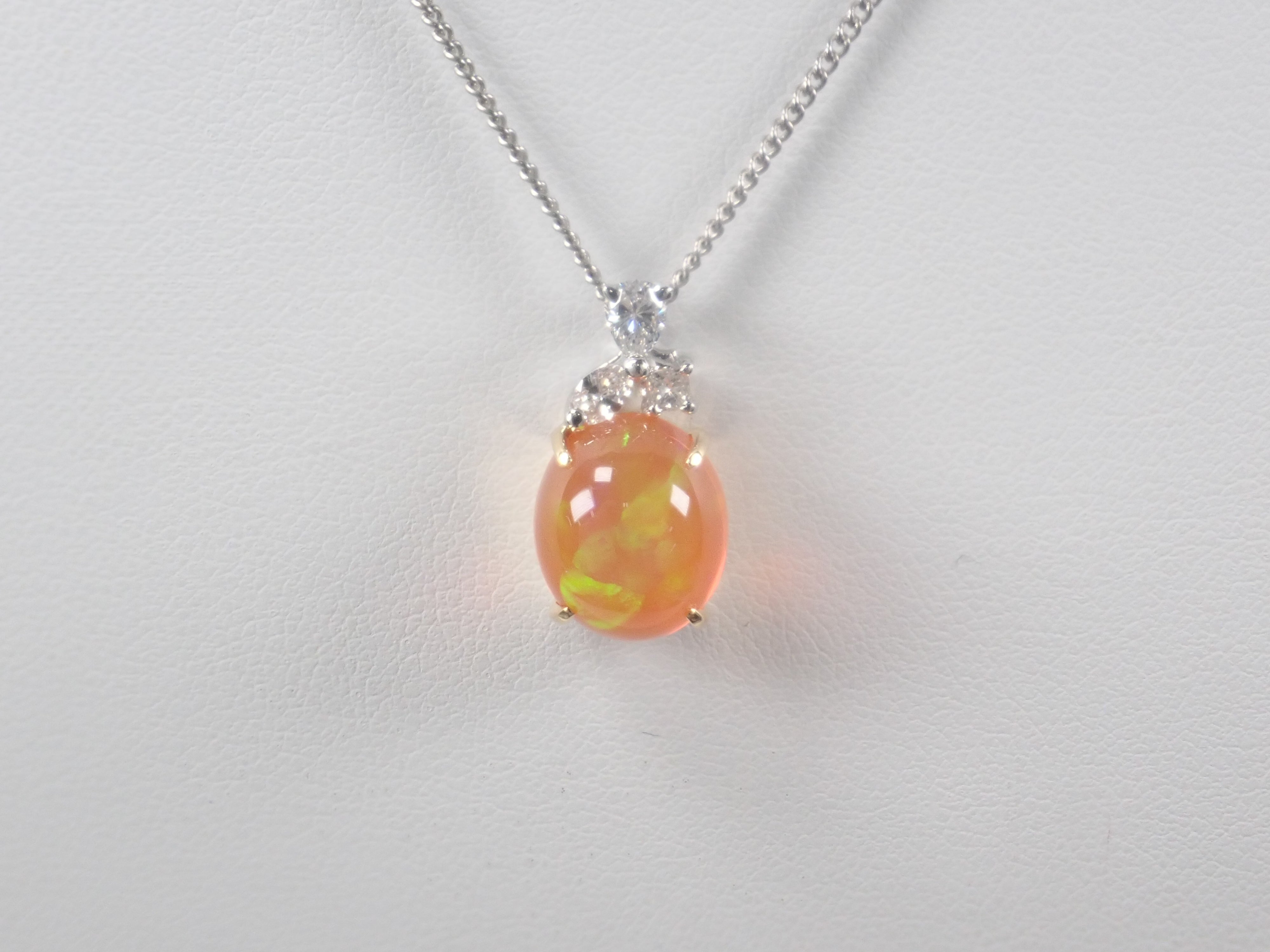 【22602569掲載】【カラフリ】Pt900/K18 合成オパール 3.25ct ペンダントトップ(ネックレストップ)