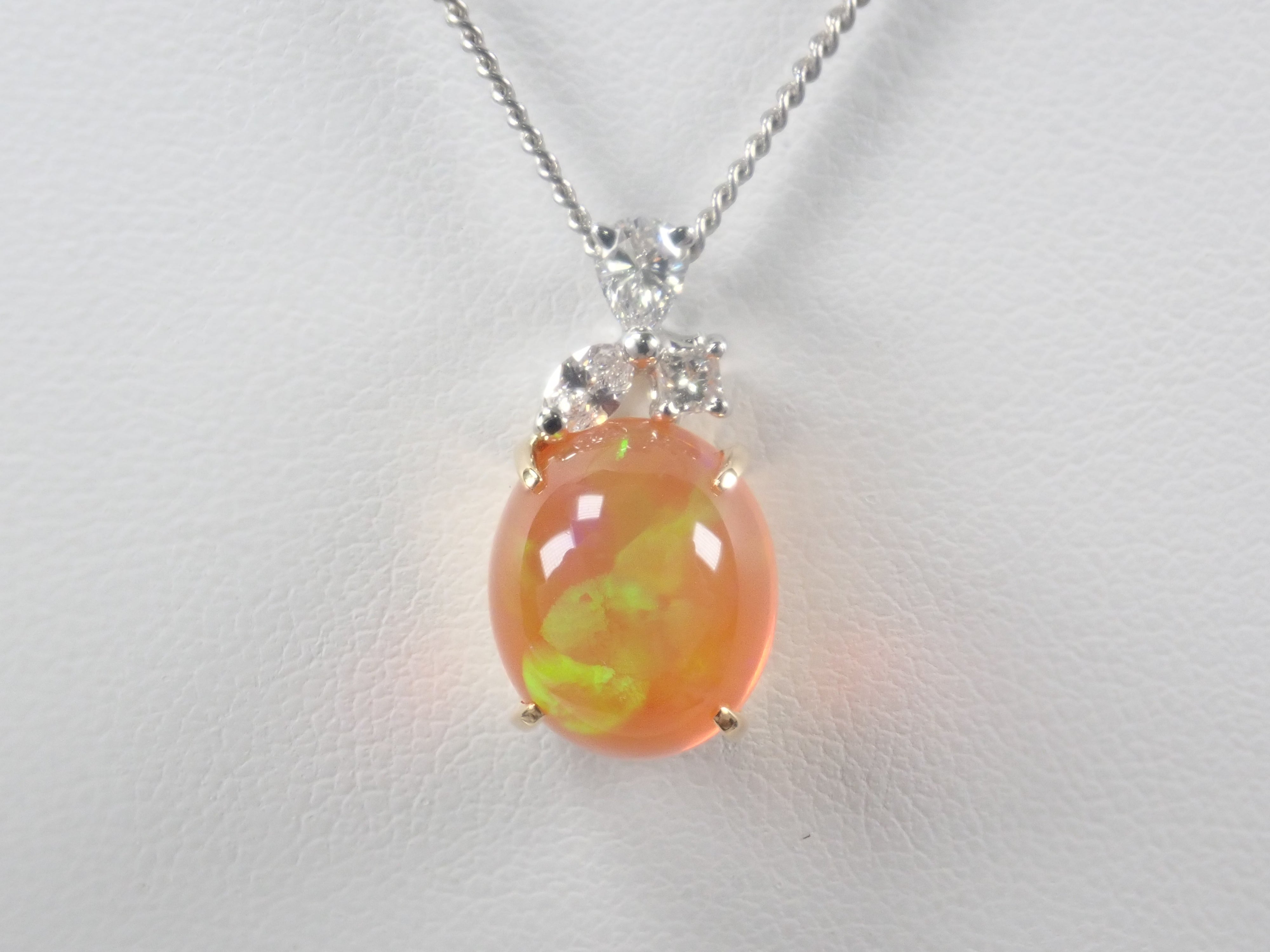 【22602569掲載】【カラフリ】Pt900/K18 合成オパール 3.25ct ペンダントトップ(ネックレストップ)