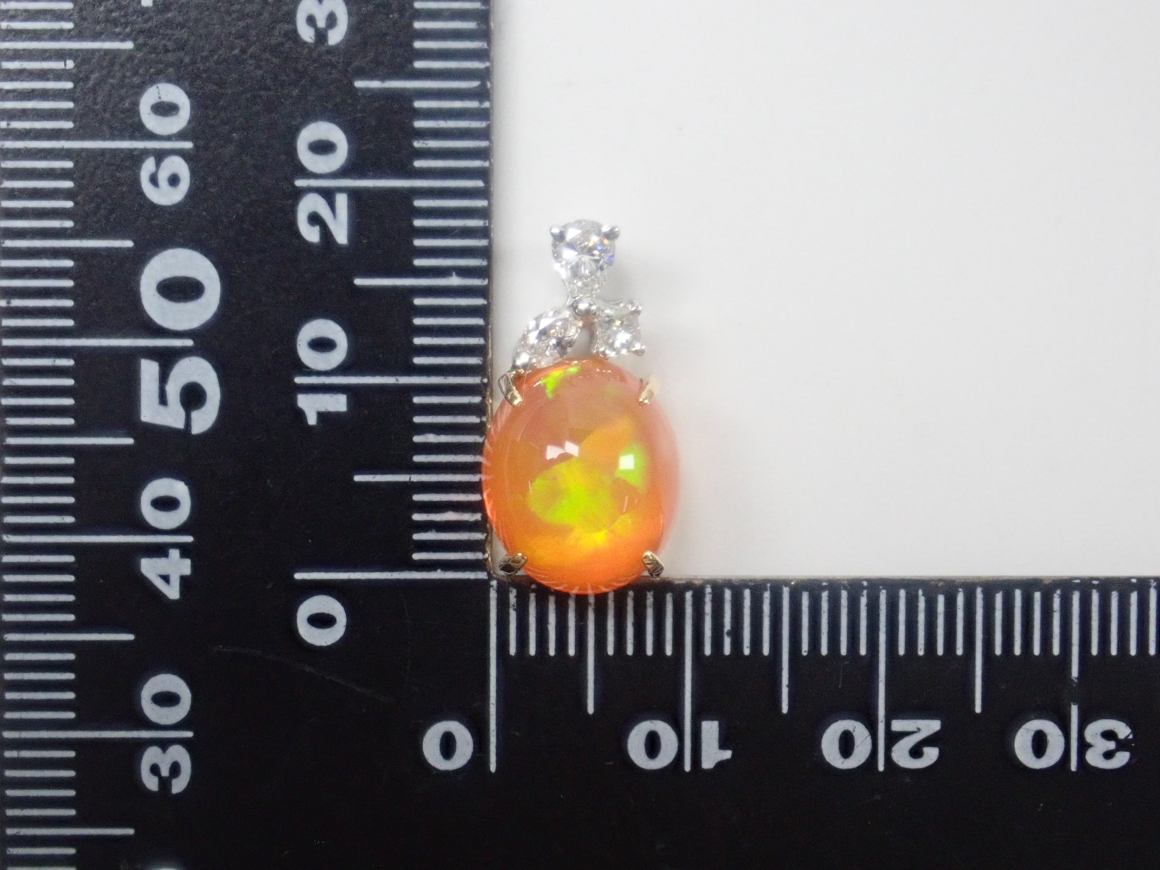 【22602569掲載】【カラフリ】Pt900/K18 合成オパール 3.25ct ペンダントトップ(ネックレストップ)